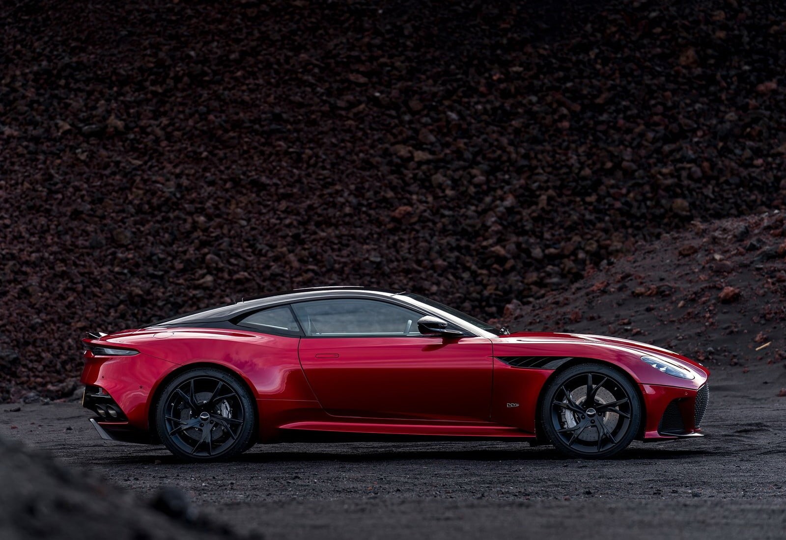 red, no people, wealth, profile view, land vehicle, speed, sports car, car accident, mode of transportation, night, side view, luxury, transportation, superleggera, HD Wallpaper