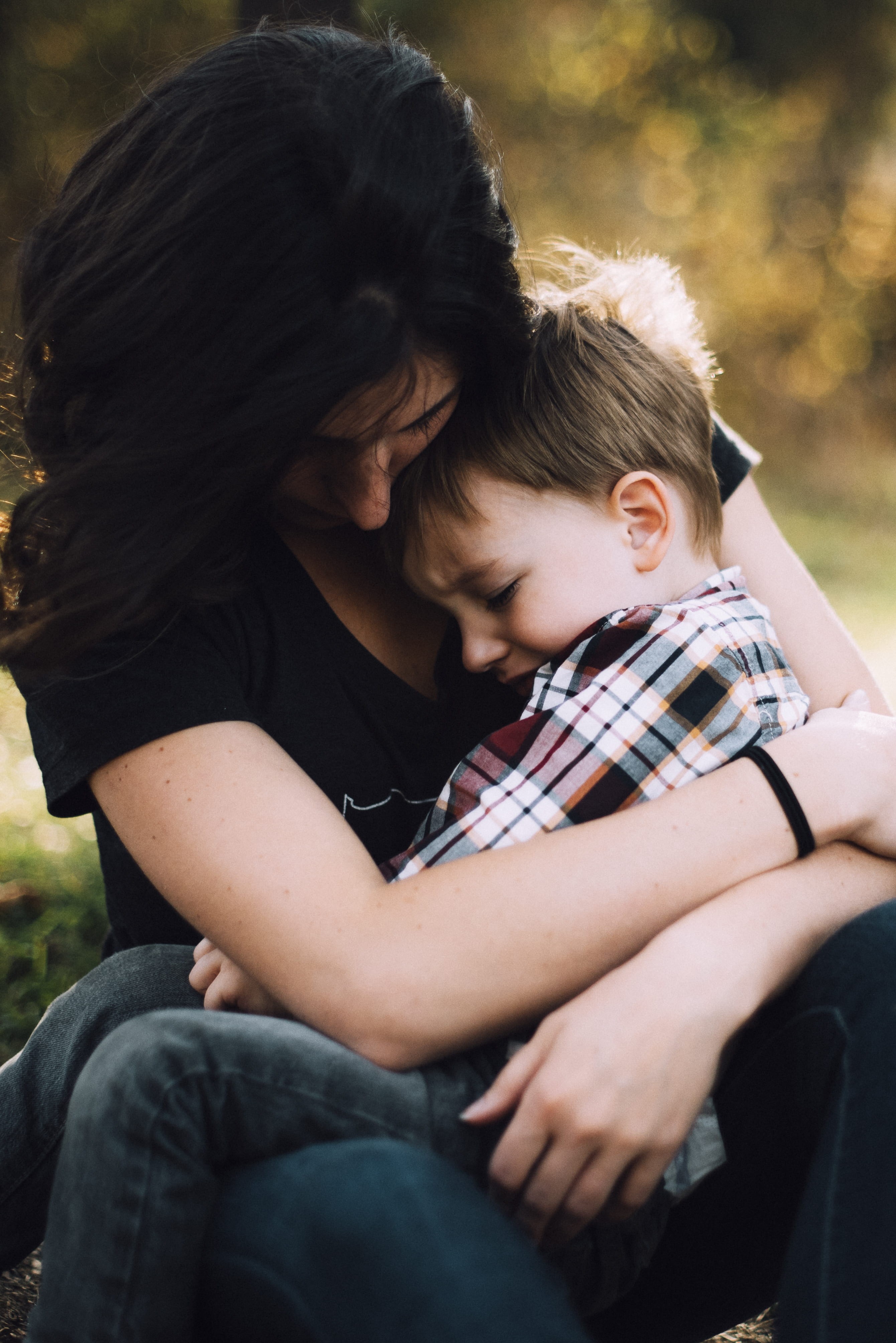 real people, love, mum, mother, emotion, mom, parent, sitting, female, casual clothing, bonding, cuddle, care, people, family, child, lap, comfort, childhood, Phone HD Wallpaper