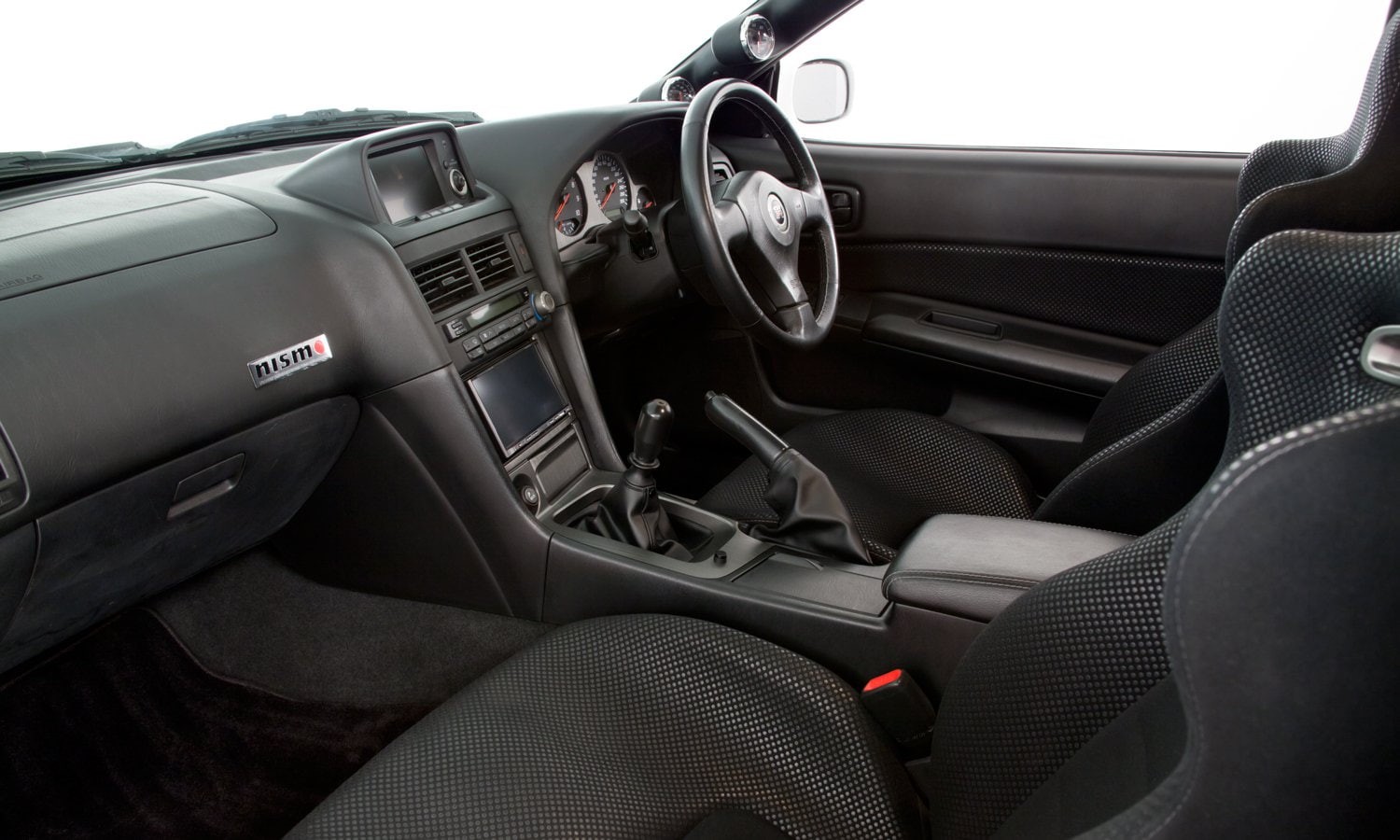 car interior, nismo, v-spec-ii, vehicle interior, transportation, r-tune, journey, luxury, skyline, glass - material, seat, window, road trip, 720P, windshield, HD Wallpaper