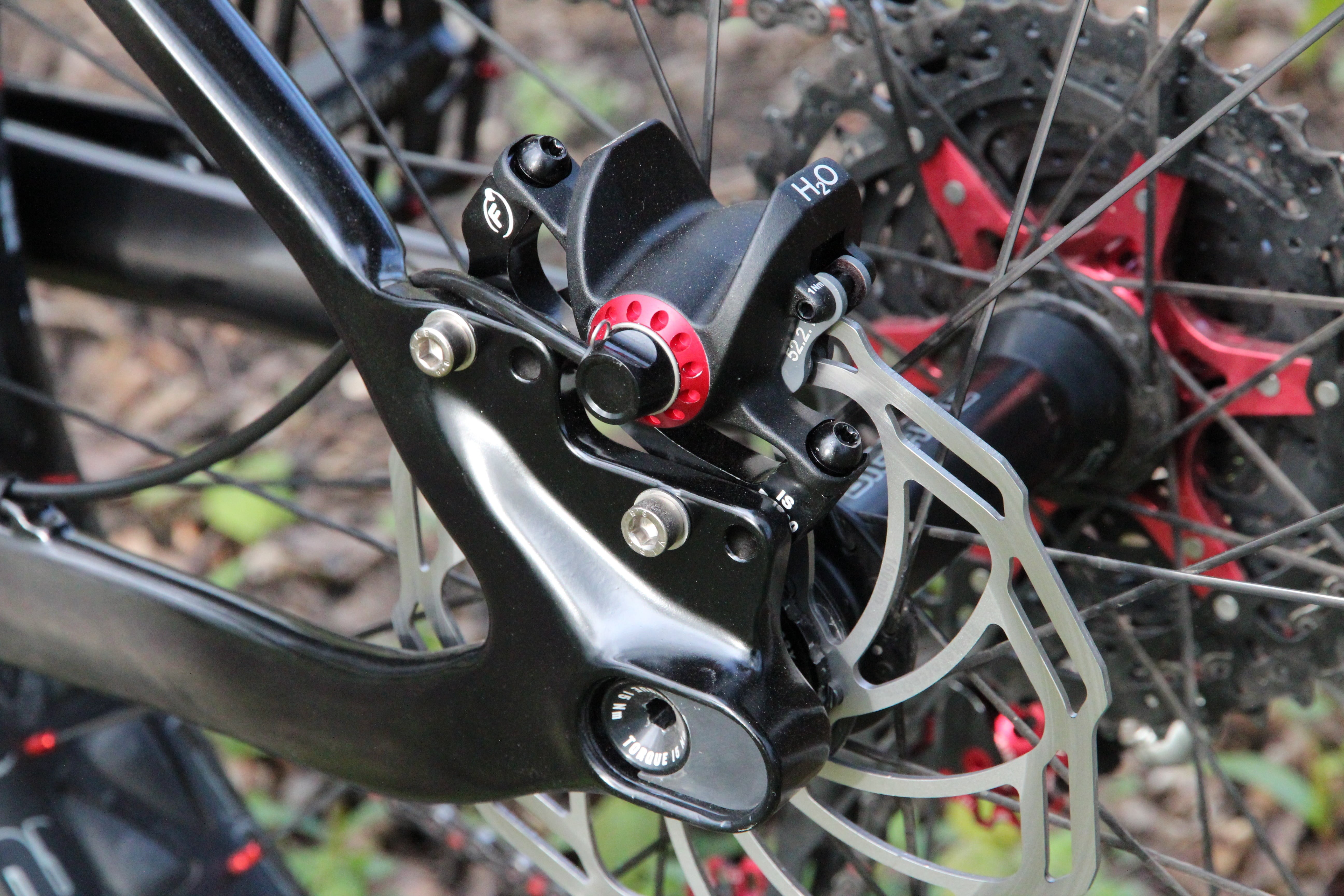 technology, transportation, bicycle tires, 5K, fatbike, equipment, mode of transportation, bicycle, disc brakes, close-up, spoke, mtb, red, black color, HD Wallpaper