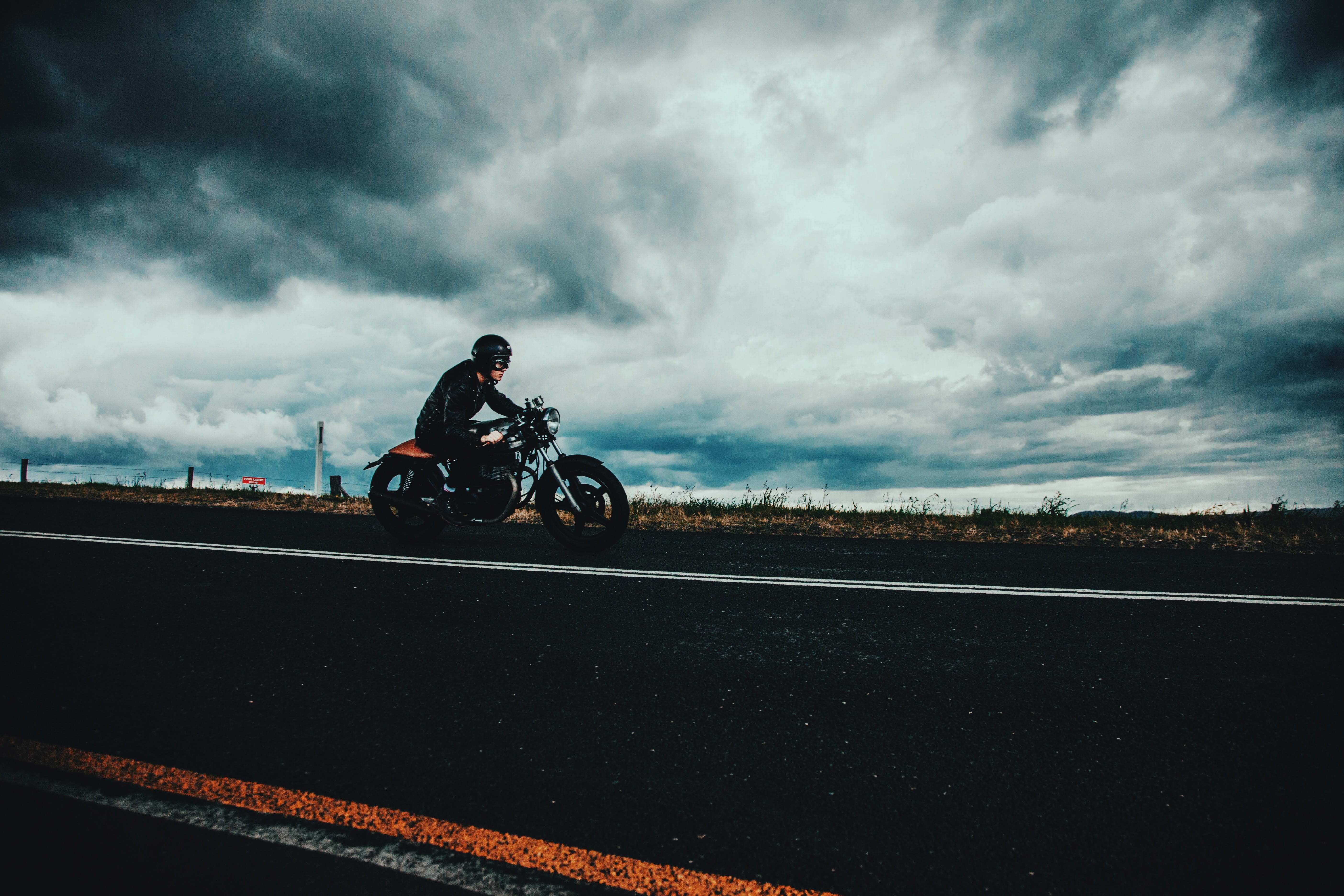 action, road, adventure, landscape, sport, crash helmet, men, man, 5K, headwear, bike, biker, road trip, riding, a man on the road, freedom, speed, Moody, HD Wallpaper