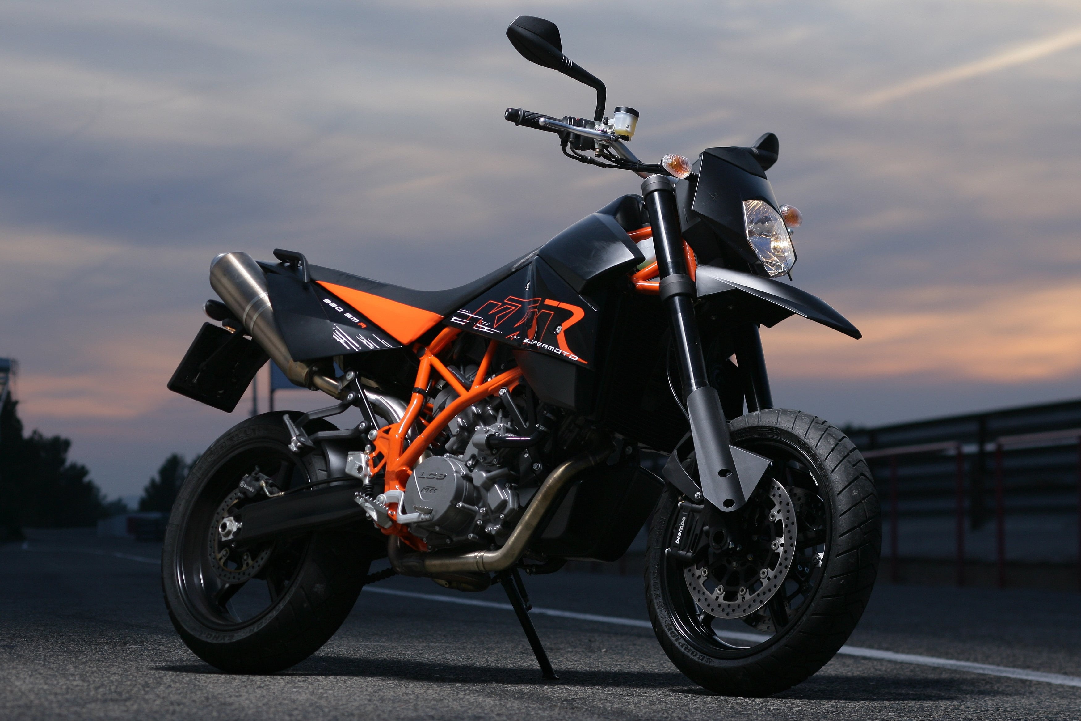 land Vehicle, street, sport, cycling, no People, mode of Transport, driving, motor scooter, cycle, sports Race, action, mode of transportation, tire, biker, HD Wallpaper