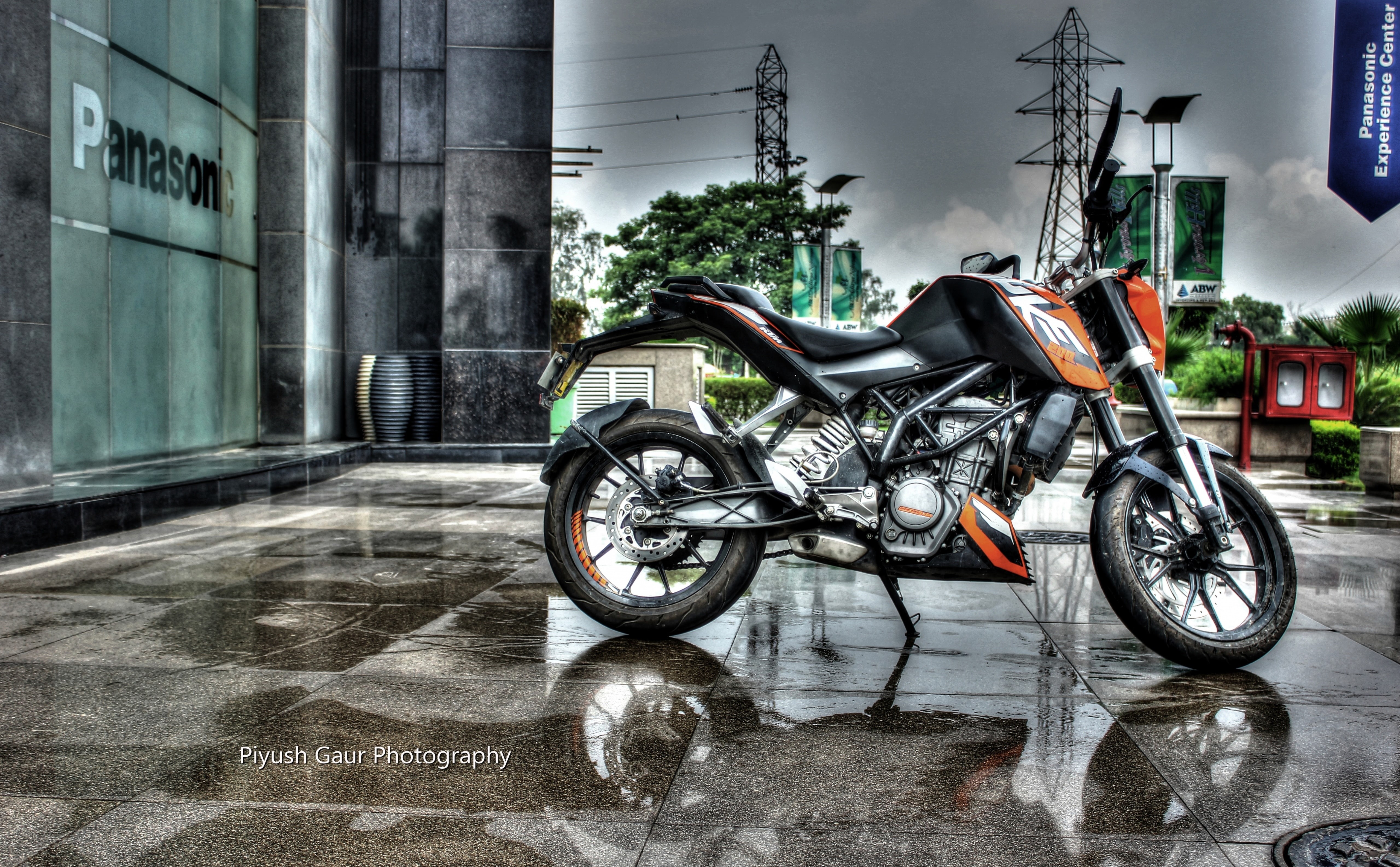 ktm, built structure, Motorcycle, wet, Motocross, building exterior, transportation, land vehicle, rainy season, bicycle, outdoors, 5K, Photography, black, HD Wallpaper