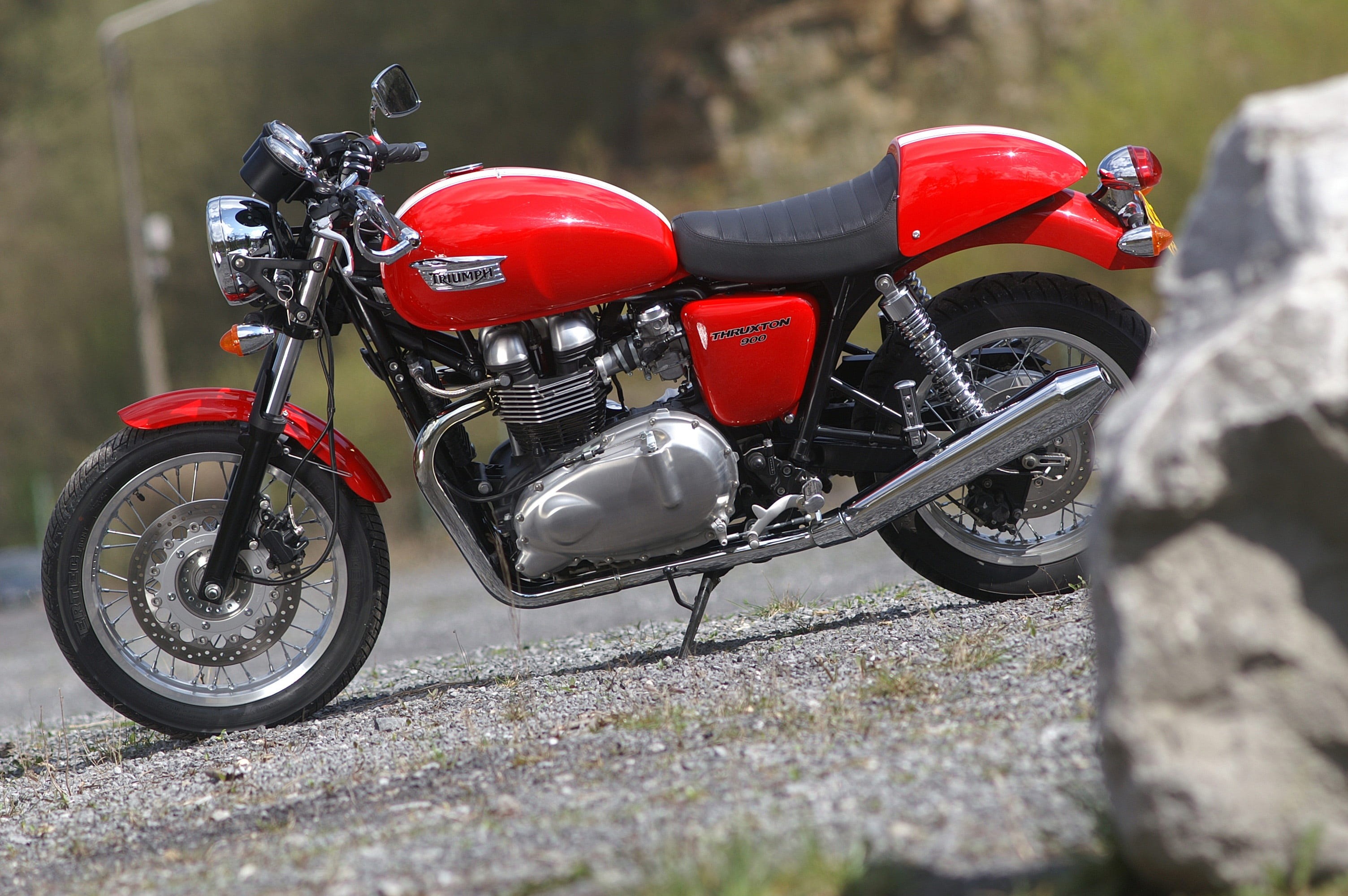 rock, outdoors, helmet, stationary, chrome, selective focus, gravel, motorcycle racing, land vehicle, transport, speed, transportation system, bicycle, HD Wallpaper