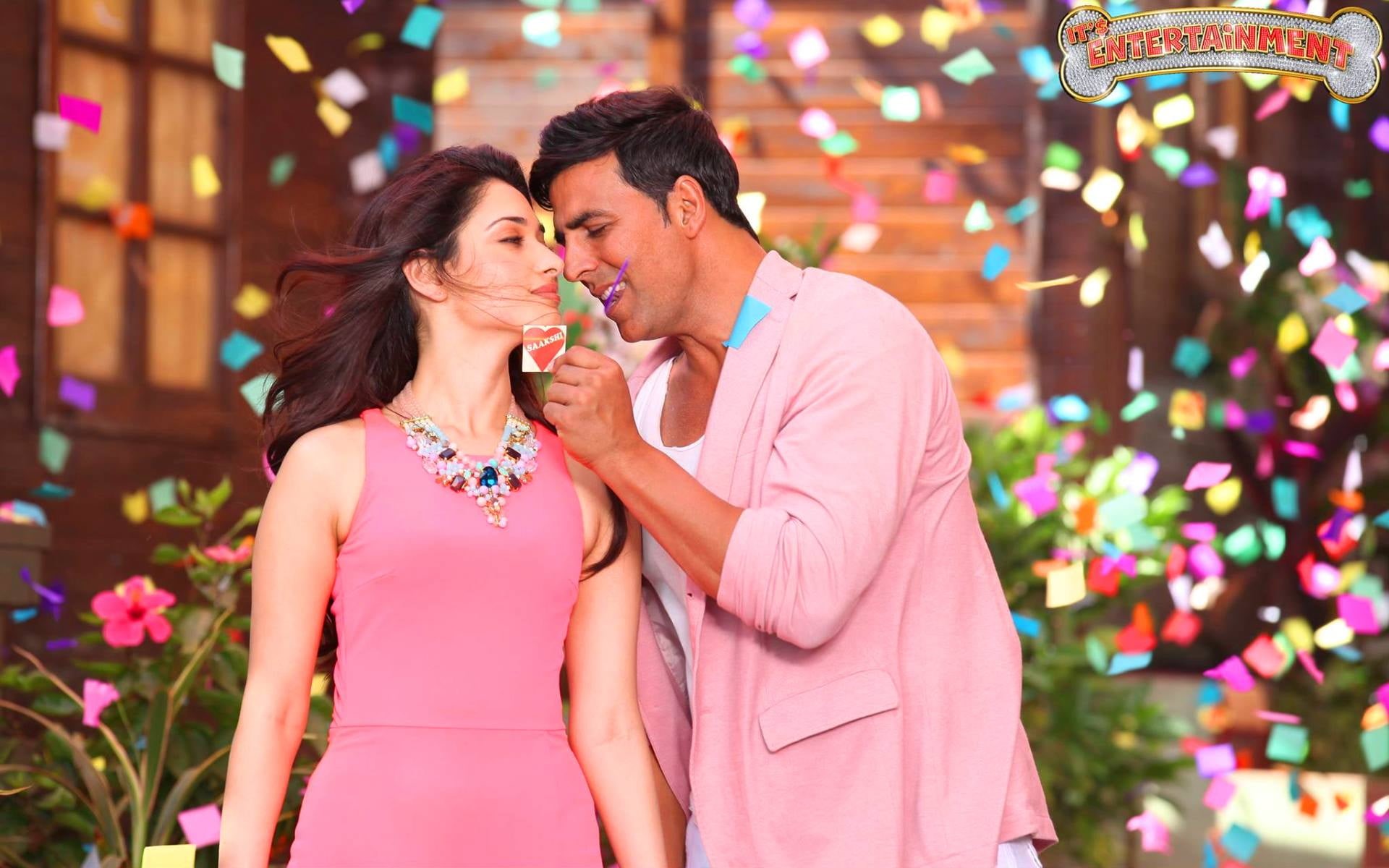 1080P, akshay, men, women, males, positive emotion, three quarter length, 2014, adult, celebration, heterosexual couple, emotion, smiling, Bollywood Movies, HD Wallpaper