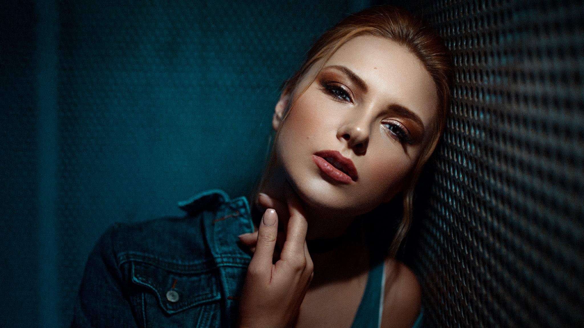Damian Piórko, beauty, glamour, 1080P, denim, make-up, adult, headshot, face, indoors, portrait, women, fashion, young adult, body part, contemplation, HD Wallpaper