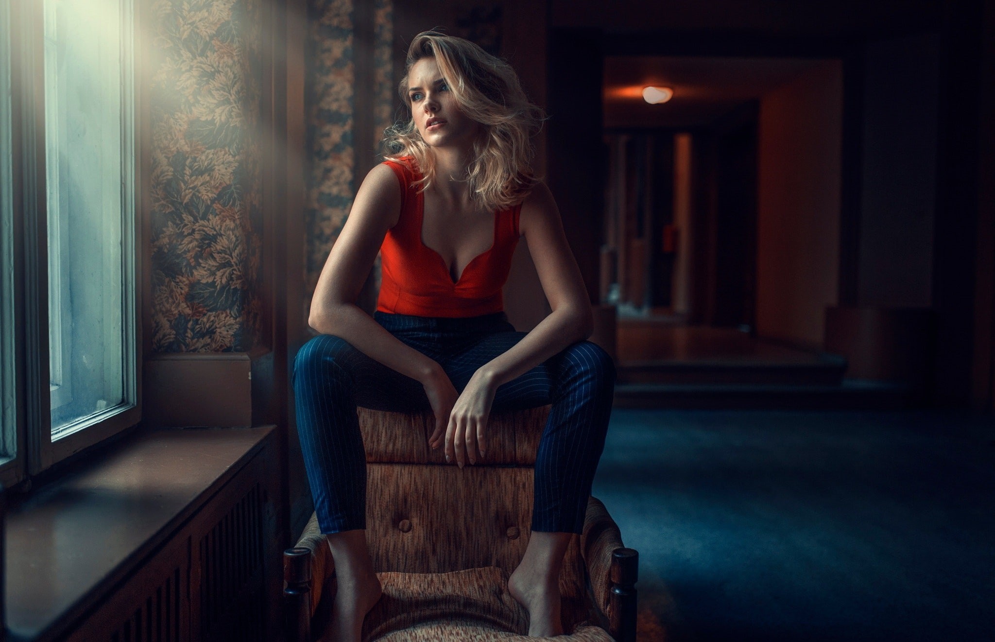 hairstyle, wavy hair, one person, 1080P, long hair, Carla Sonre, beautiful woman, young women, cleavage, Damian Piórko, women, model, casual clothing, HD Wallpaper