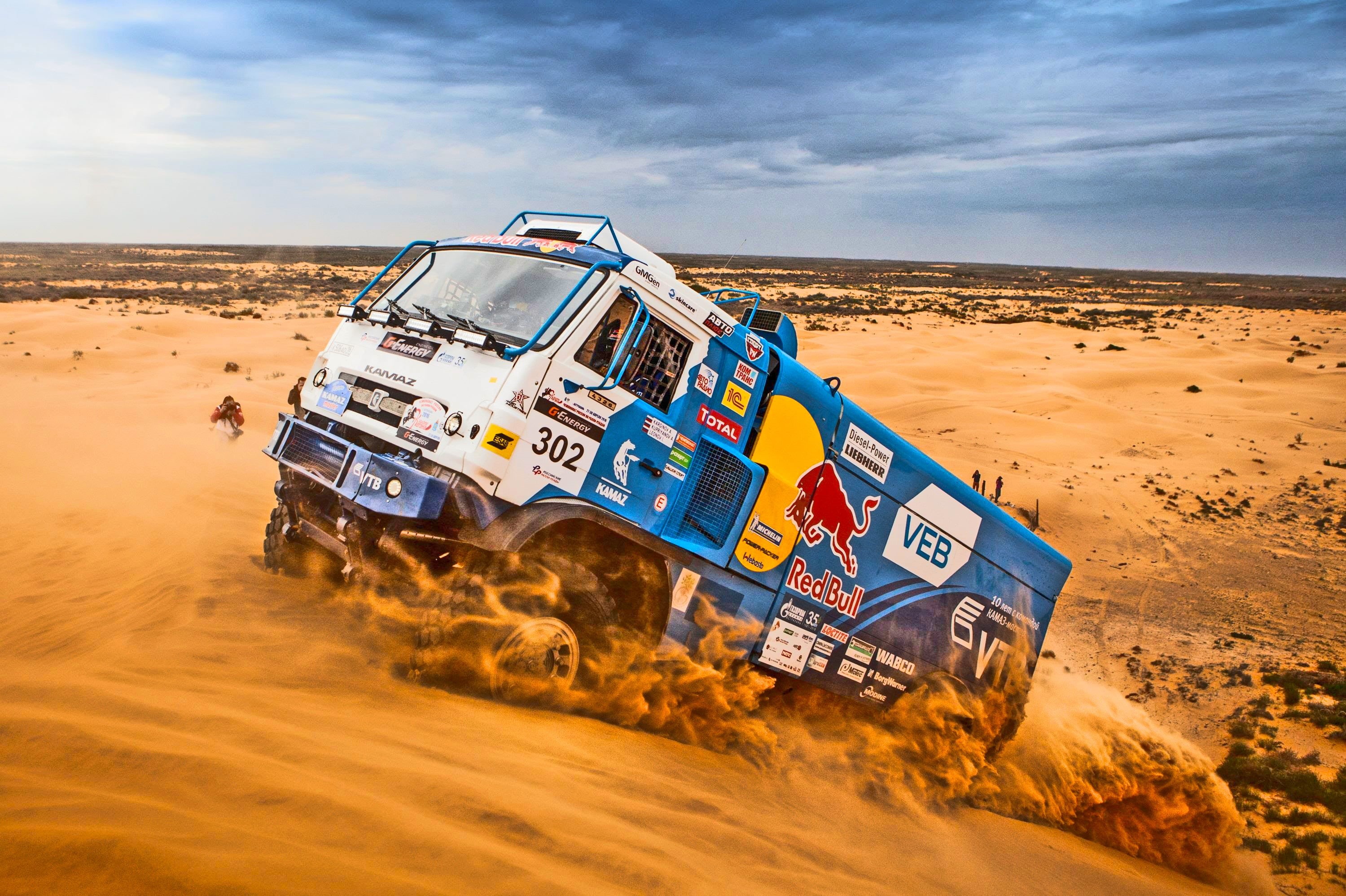 horizon over land, motion, transportation, 2K, cloud - sky, adventure, arid climate, KAMAZ, Sand, remote, mode of transportation, Rally, Day, land vehicle, HD Wallpaper