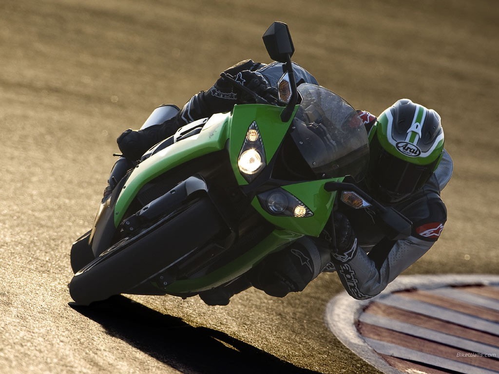 480P, Kawasaki ninja, transportation, Kawasaki, shadow, leisure activity, real people, land vehicle, rear view, land, day, lifestyles, high angle view, HD Wallpaper