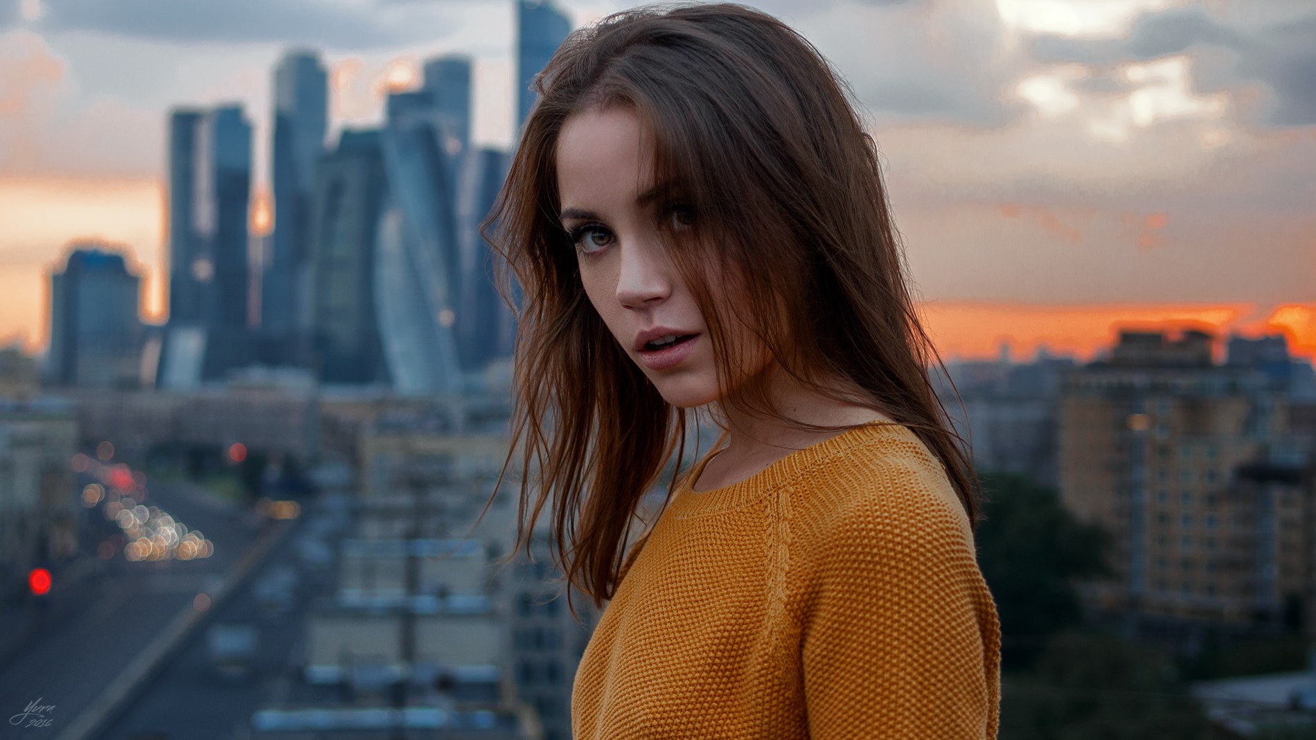 open mouth, Ksenia Kokoreva, straight hair, model, Yuriy Lyamin, long hair, depth of field, Moscow CIty, looking at viewer, auburn hair, face, women, cityscape, HD Wallpaper