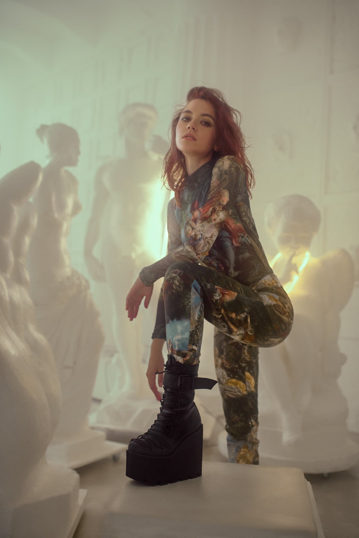 boots, looking at viewer, women, redhead, Ksenia Kokoreva, statue, bodysuit, Yuriy Lyamin, 720P, Phone HD Wallpaper