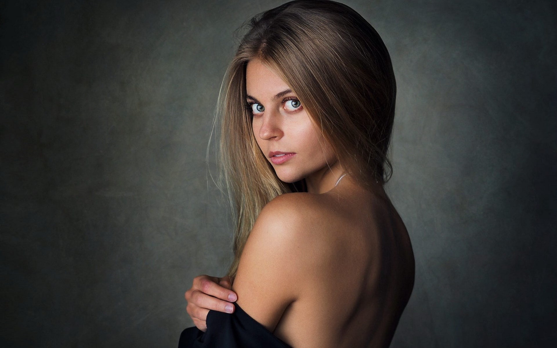 women, young adult, hair, 1080P, shirtless, portrait, hairstyle, indoors, beautiful people, semi-dress, studio shot, beautiful woman, beauty, human hair, HD Wallpaper