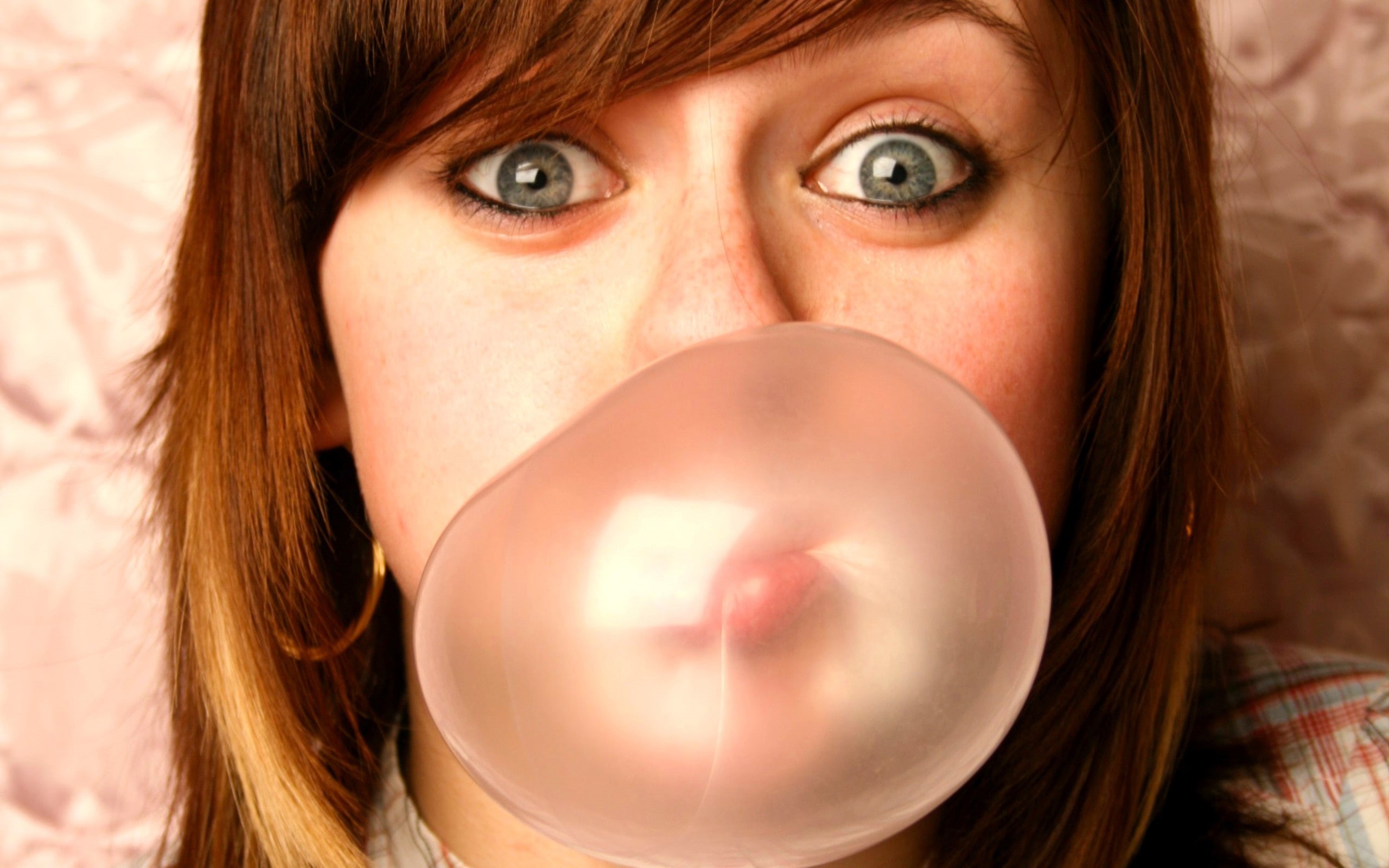 blue eyes, bubble gum, eye, mouth open, human face, close-up, beautiful woman, long hair, face, looking at camera, hairstyle, females, adult, 2K, redhead, HD Wallpaper