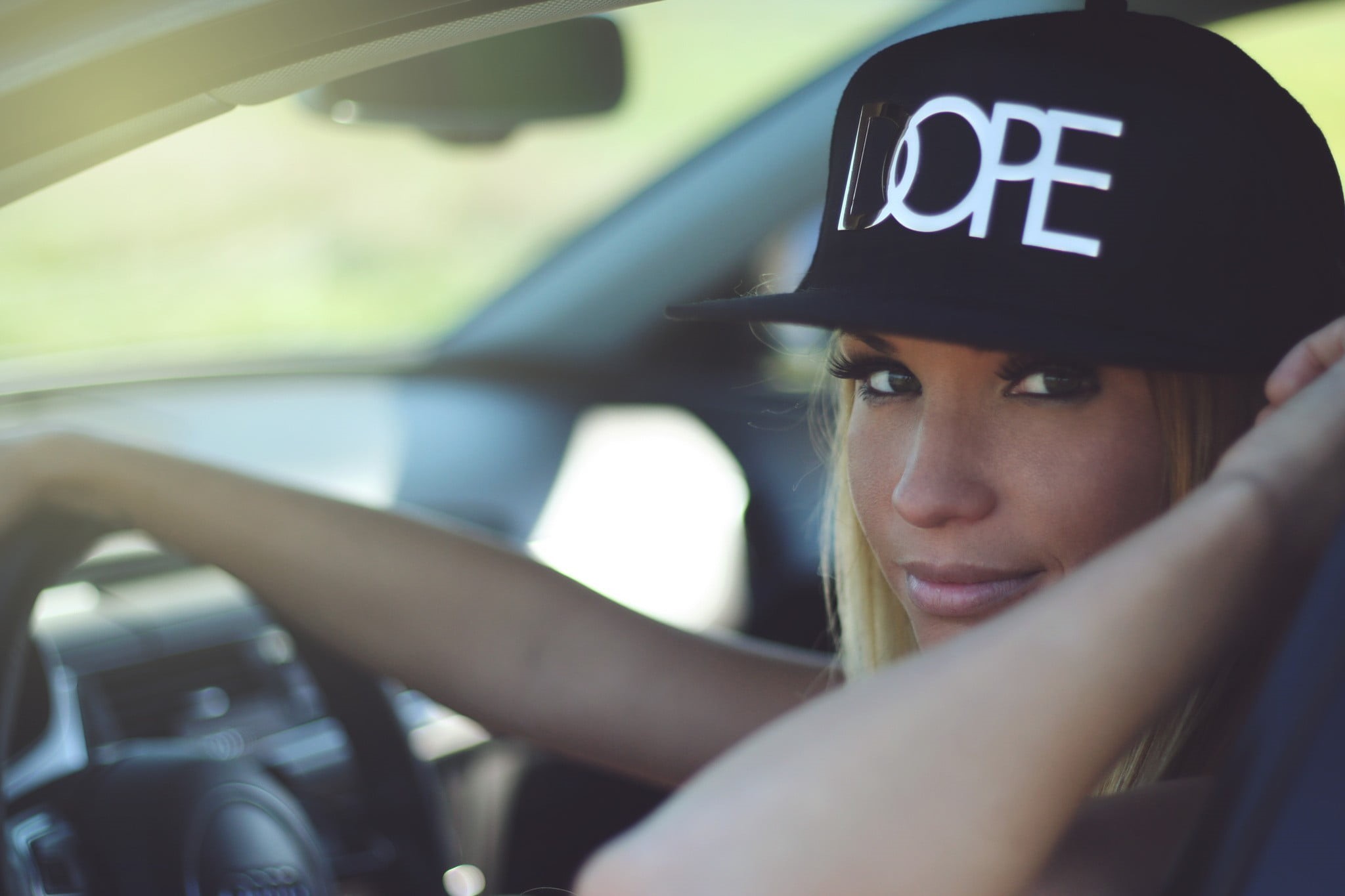 blonde, looking, real people, lifestyles, women, car interior, car, portrait, leisure activity, face, transportation, mode of transportation, young women, HD Wallpaper