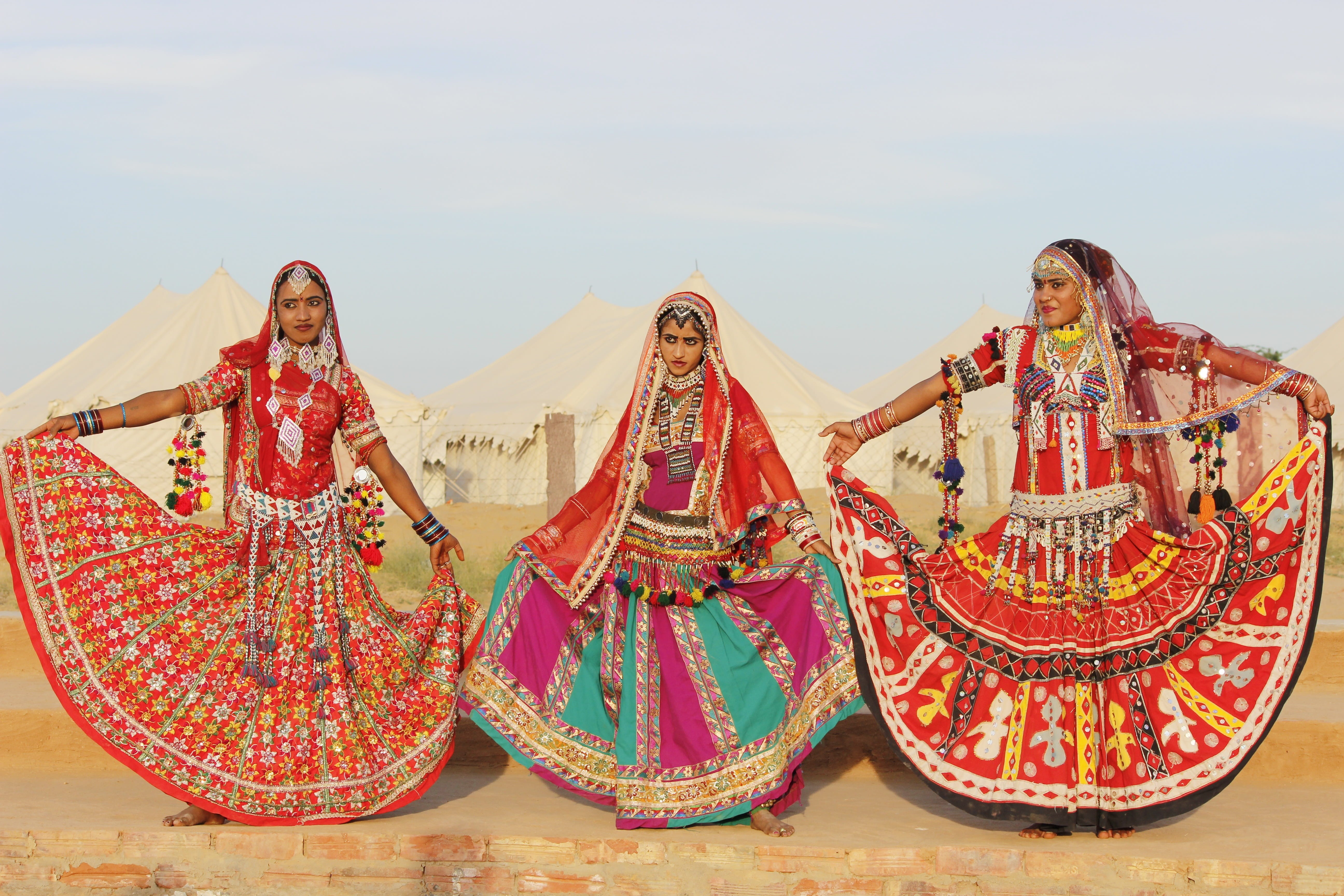 dancing, smiling, people, folklore, dancer, ethnic, full length, sky, folk dance, dancers, real people, nature, traditional, peoples, kalbeliya, woman, HD Wallpaper