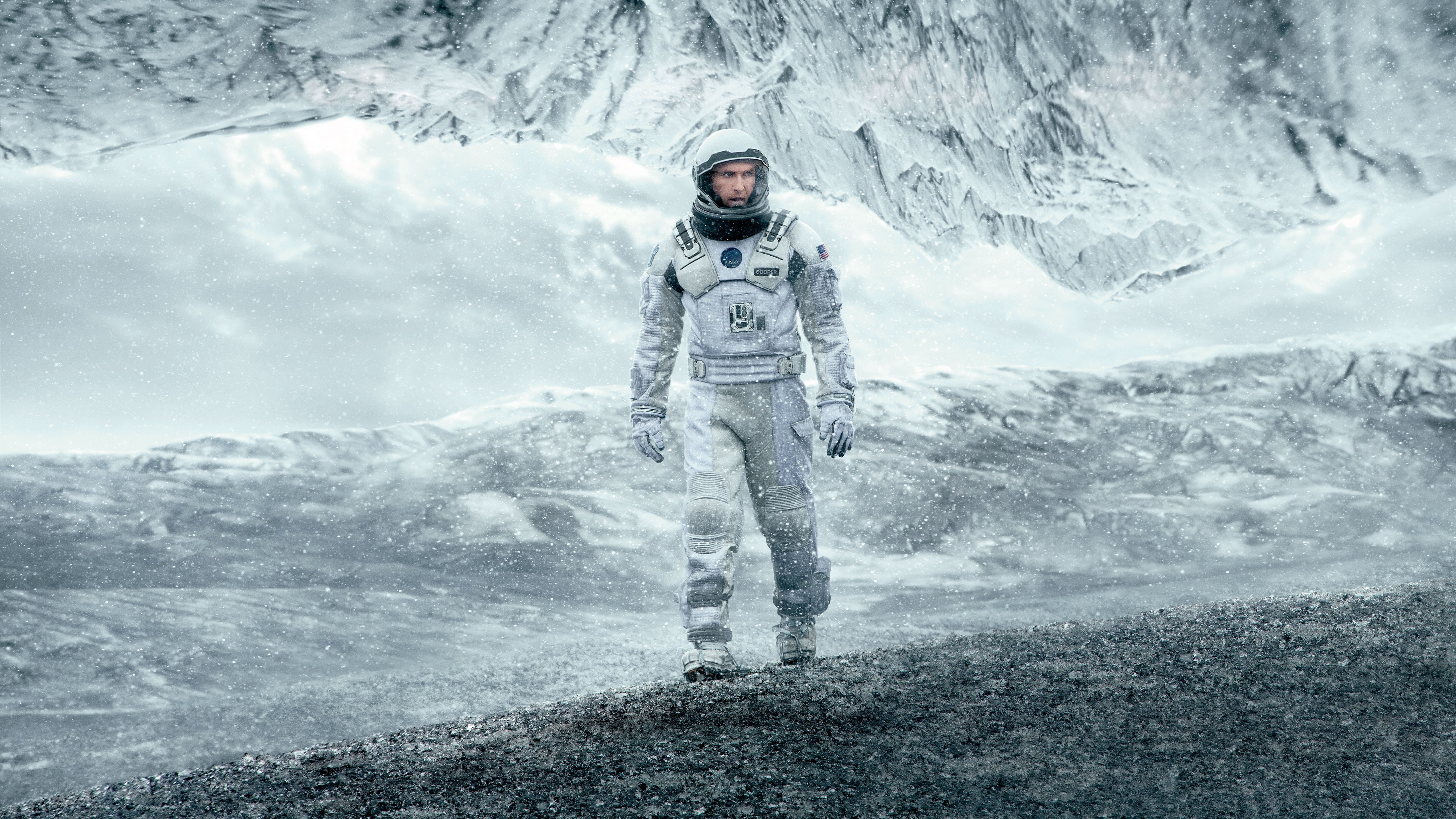 4K, HD, Astronaut, walking, Matthew McConaughey, surface, gray, 4K, Interstellar, HD Wallpaper
