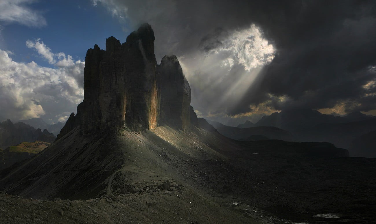 mountain peak, sun rays, scenics - nature, outdoors, sky, Alps, rock, cloud - sky, mountain range, sunlight, Dolomites (mountains), tranquility, landscape, HD Wallpaper