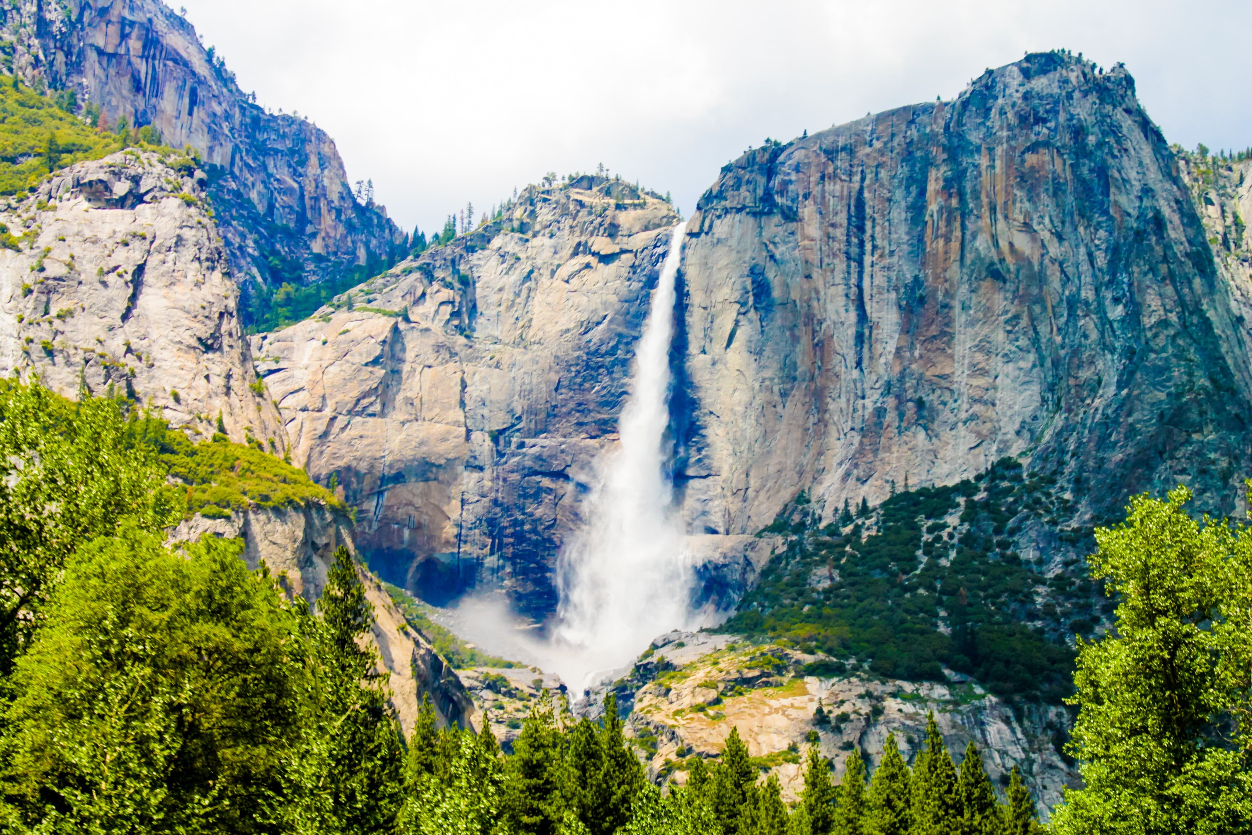daytime, park, cliff, scenic, environment, mountain range, waterfalls, fall, nature, landscape, landmark, green color, 4K, beauty in nature, scenics - nature, HD Wallpaper
