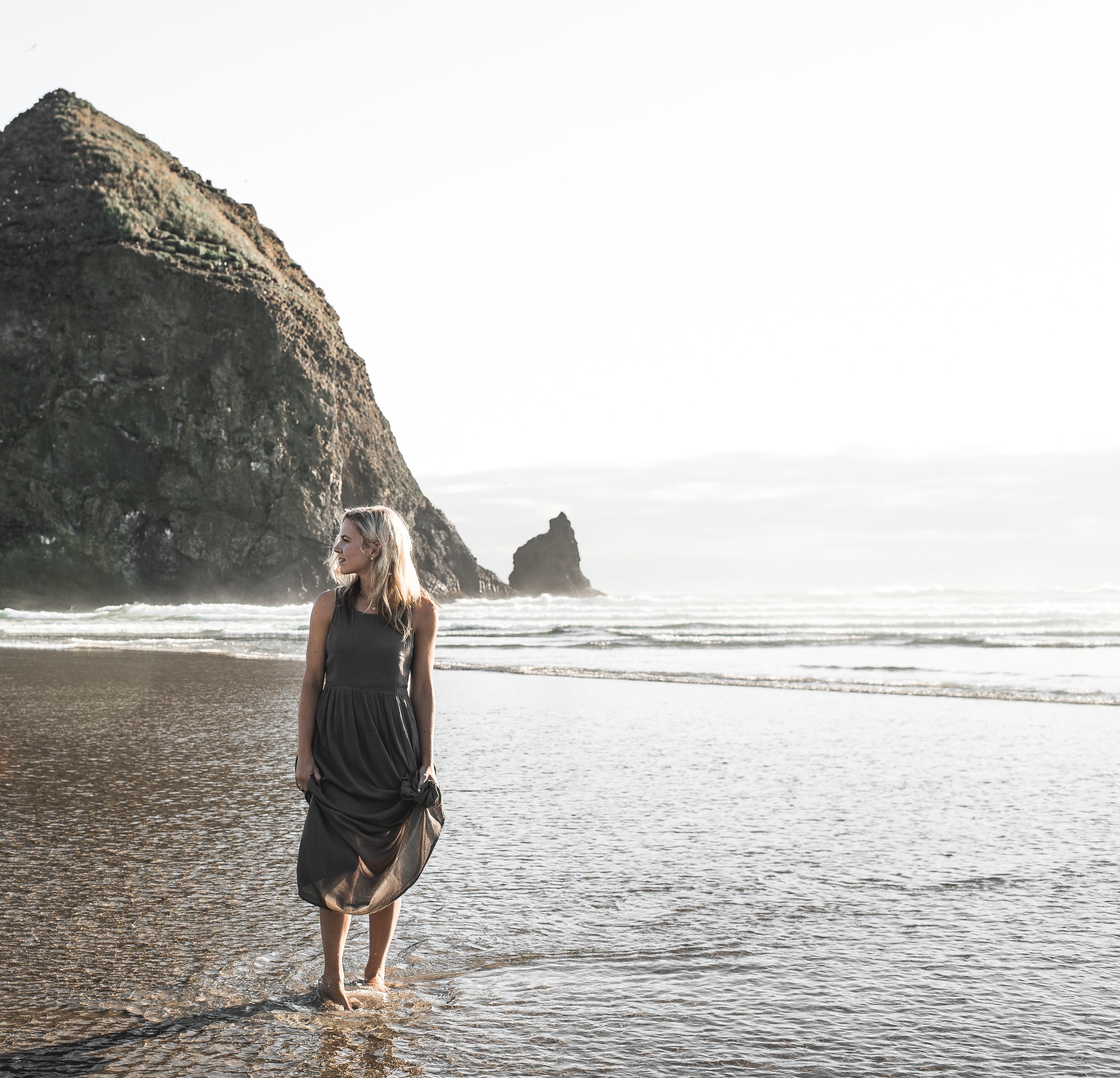 women, ocean, one woman only, standing, sleeveless, day, nature, scenics - nature, 2K, adults only, water, photo, one person, sky, horizon over water, HD Wallpaper
