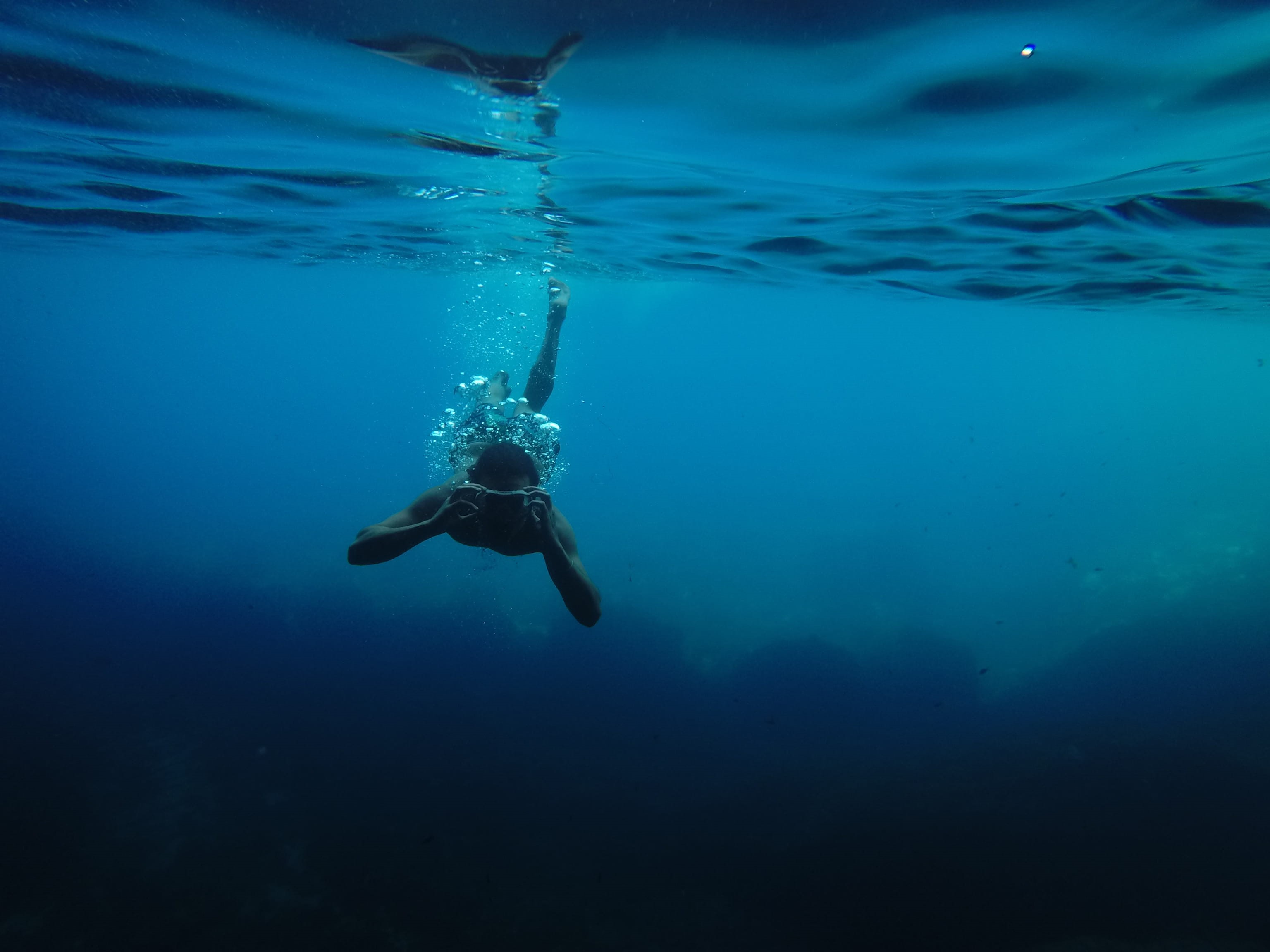 underwater, person, adventure, scuba diving, underwater diving, man, undersea, nature, exploration, swimming, leisure activity, one person, real people, HD Wallpaper
