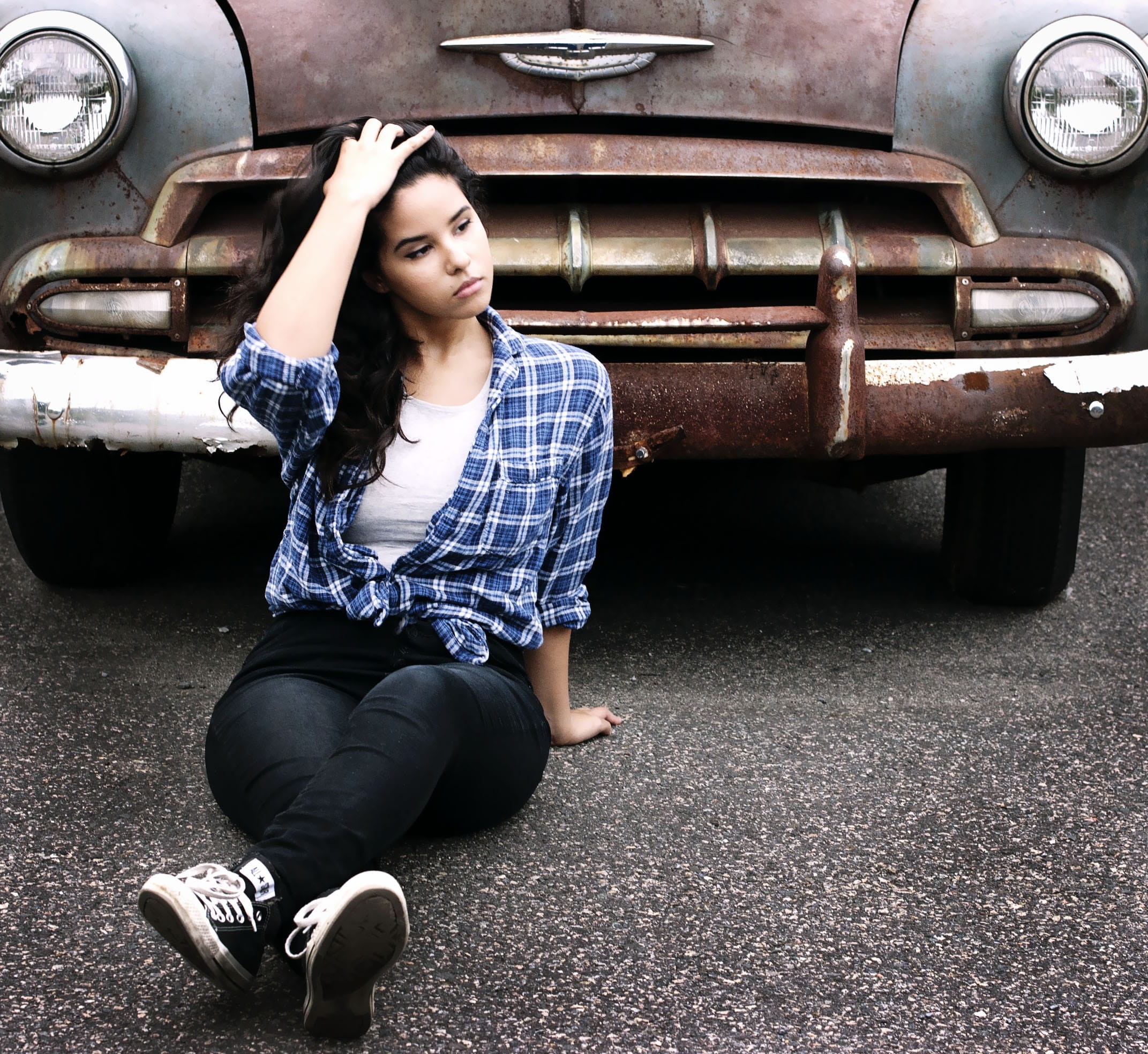 woman, 1080P, front view, transportation system, brown, wheel, leisure activity, motor vehicle, sitting, mode of transportation, transportation, vintage, HD Wallpaper