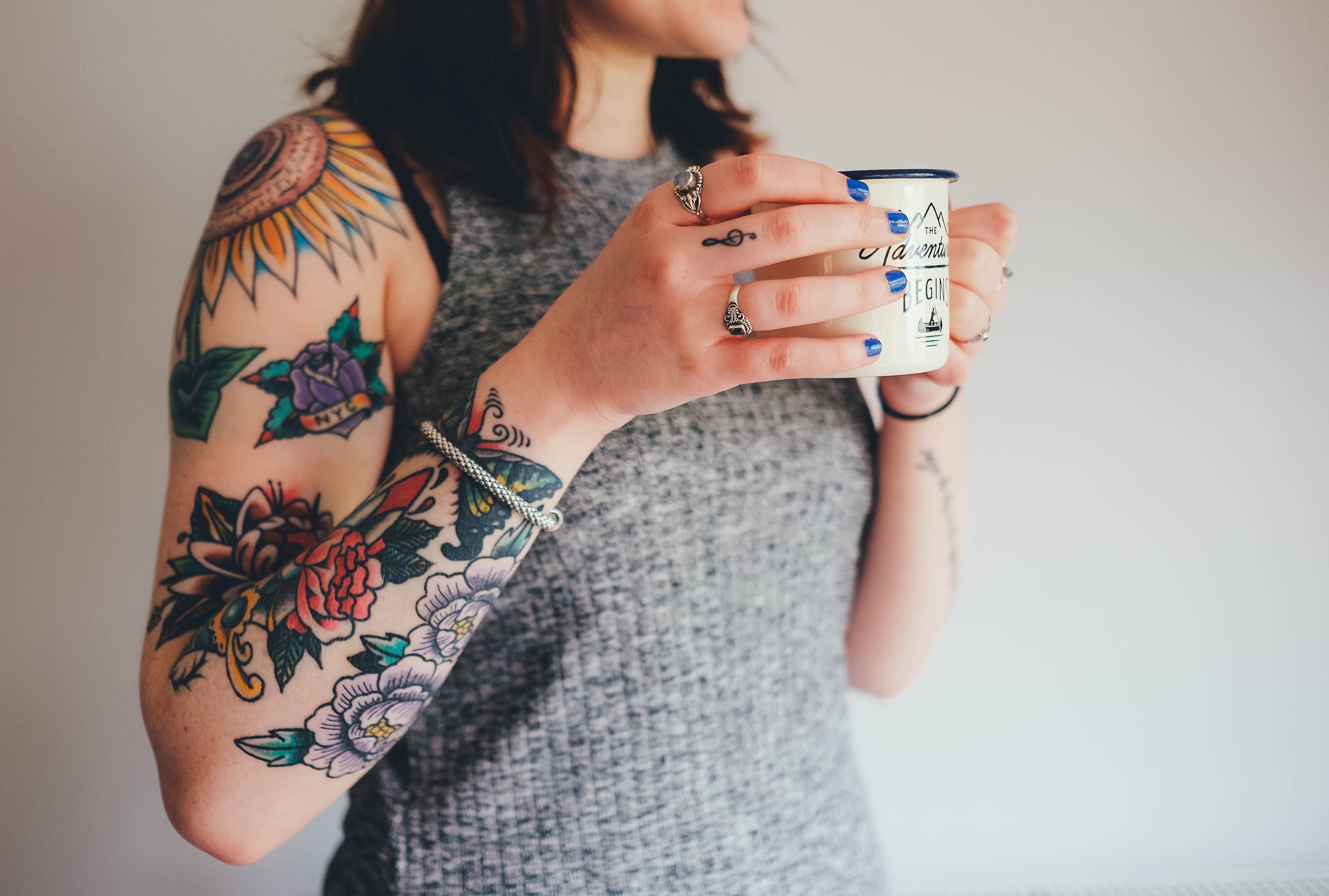 one person, bracelet, lifestyles, teenager, indoors, hand, front view, midsection, girl, lady, wall, infront, women, leisure activity, tattoo, females, HD Wallpaper