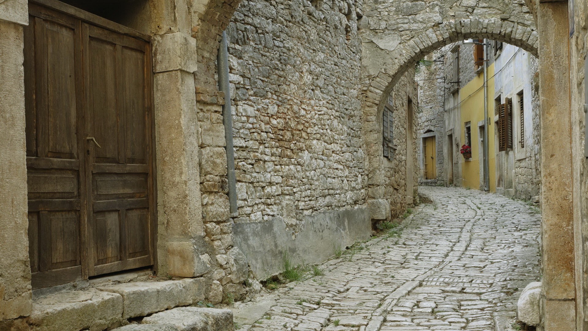 the past, alley, stone wall, architecture, ancient, footpath, built structure, building, Turkey, street, house, urban, day, old, outdoors, no people, window, HD Wallpaper