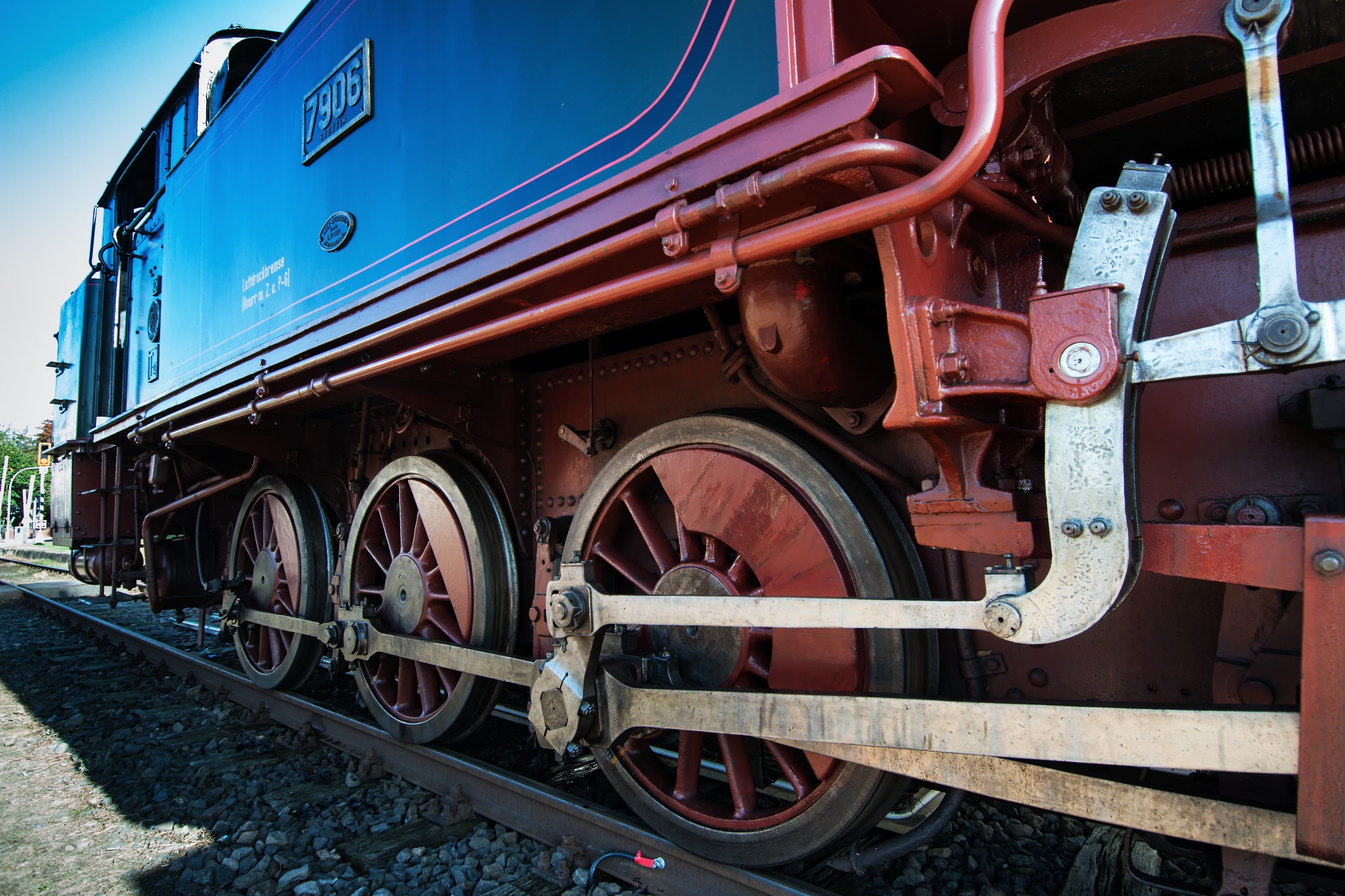 mode of transportation, linkage, 4K, day, railroad car, rusty, public transportation, no people, track, outdoors, metal, land vehicle, wheel, steam railway, HD Wallpaper