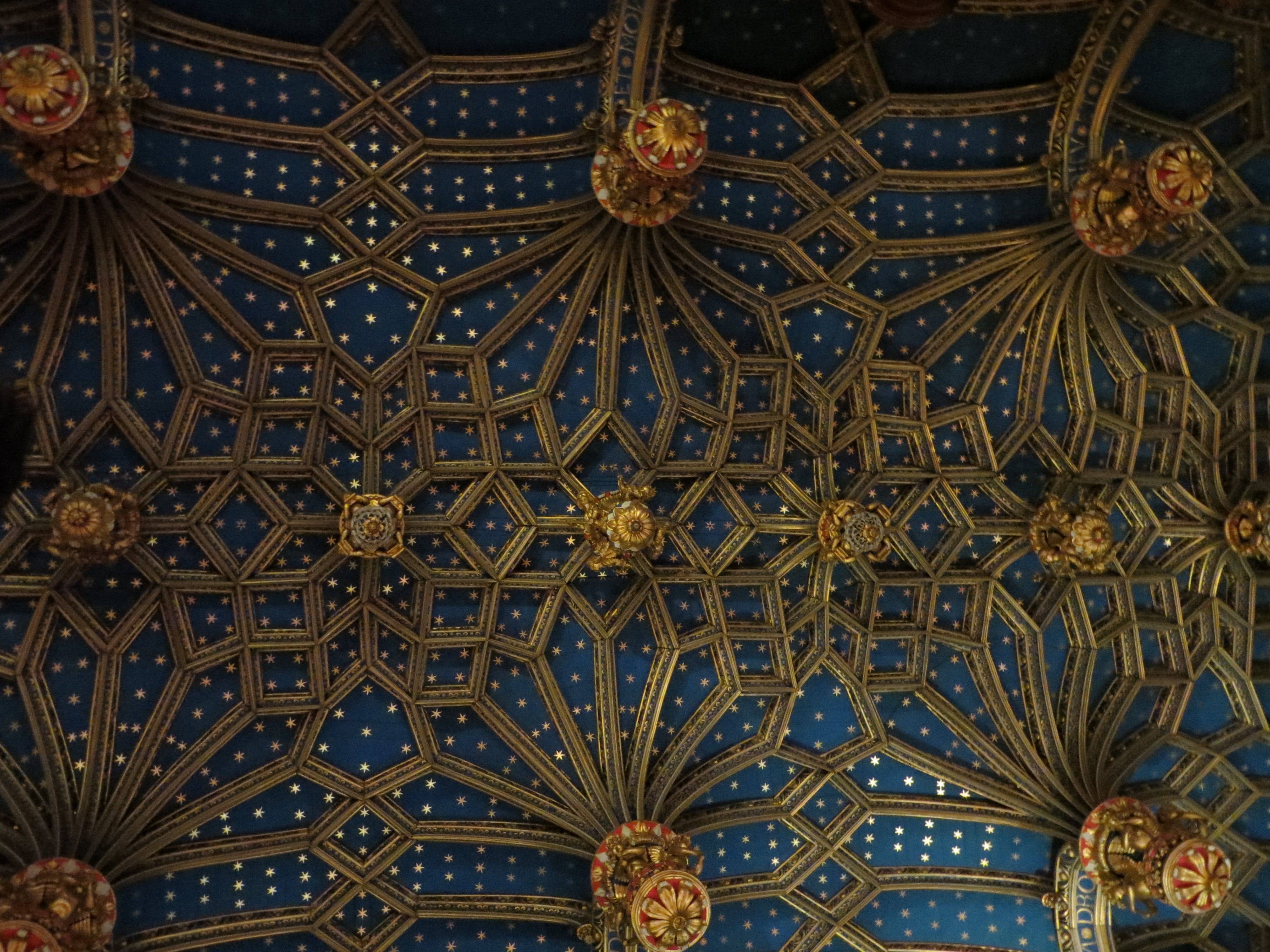 Court, pattern, intricacy, palace, travel destinations, art and craft, indoors, architectural feature, religion, full frame, architecture and art, built structure, HD Wallpaper