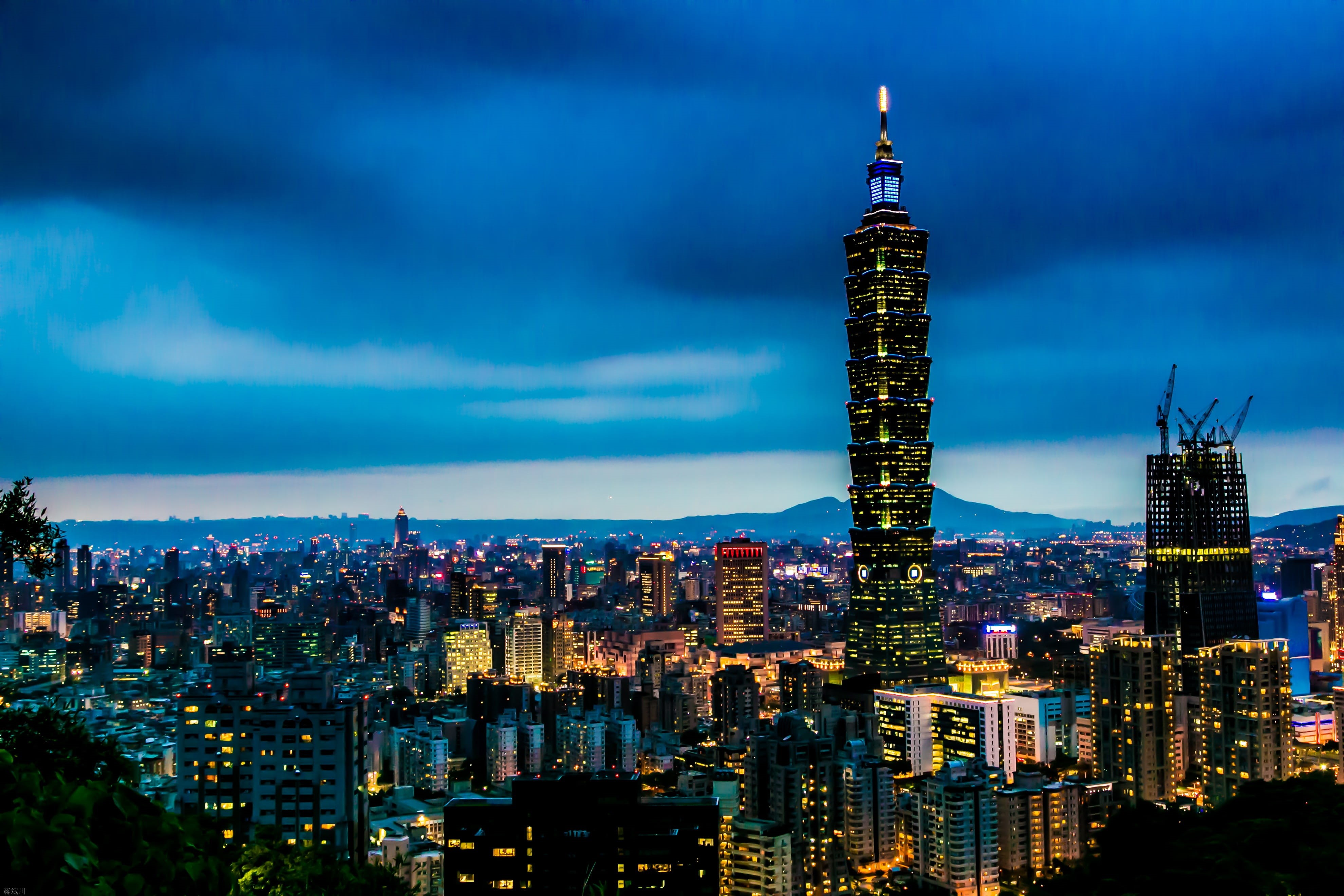 illuminated, crowd, built structure, taipei financial center, cloud - sky, lights on, building exterior, landscape, cityscape, late, the night, 4K, taipei, HD Wallpaper