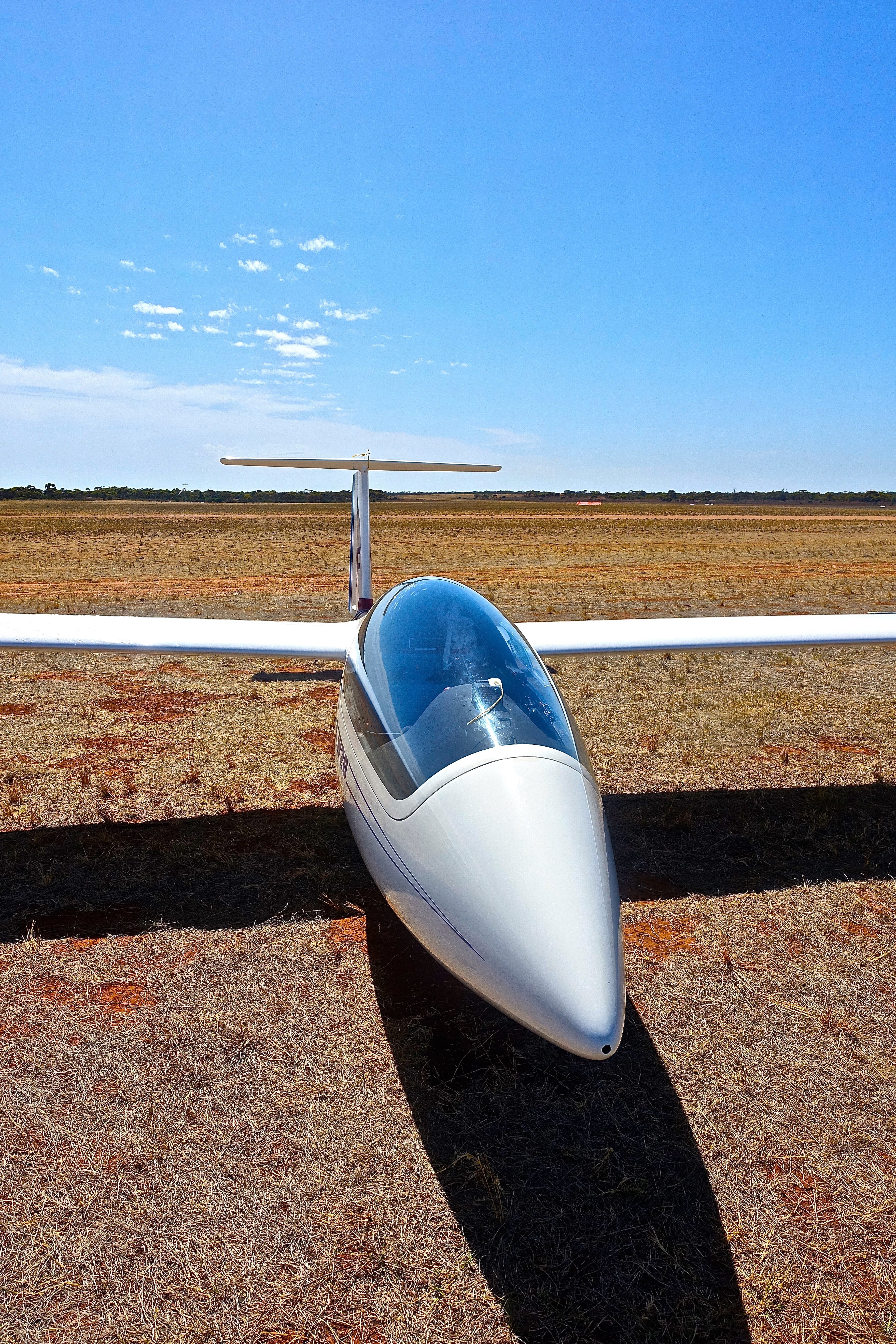 water, mode of transportation, aviation, inflatable, cabin, beach, cockpit, no people, tranquility, nature, sleek, white, transportation, land, air Vehicle, Phone HD Wallpaper