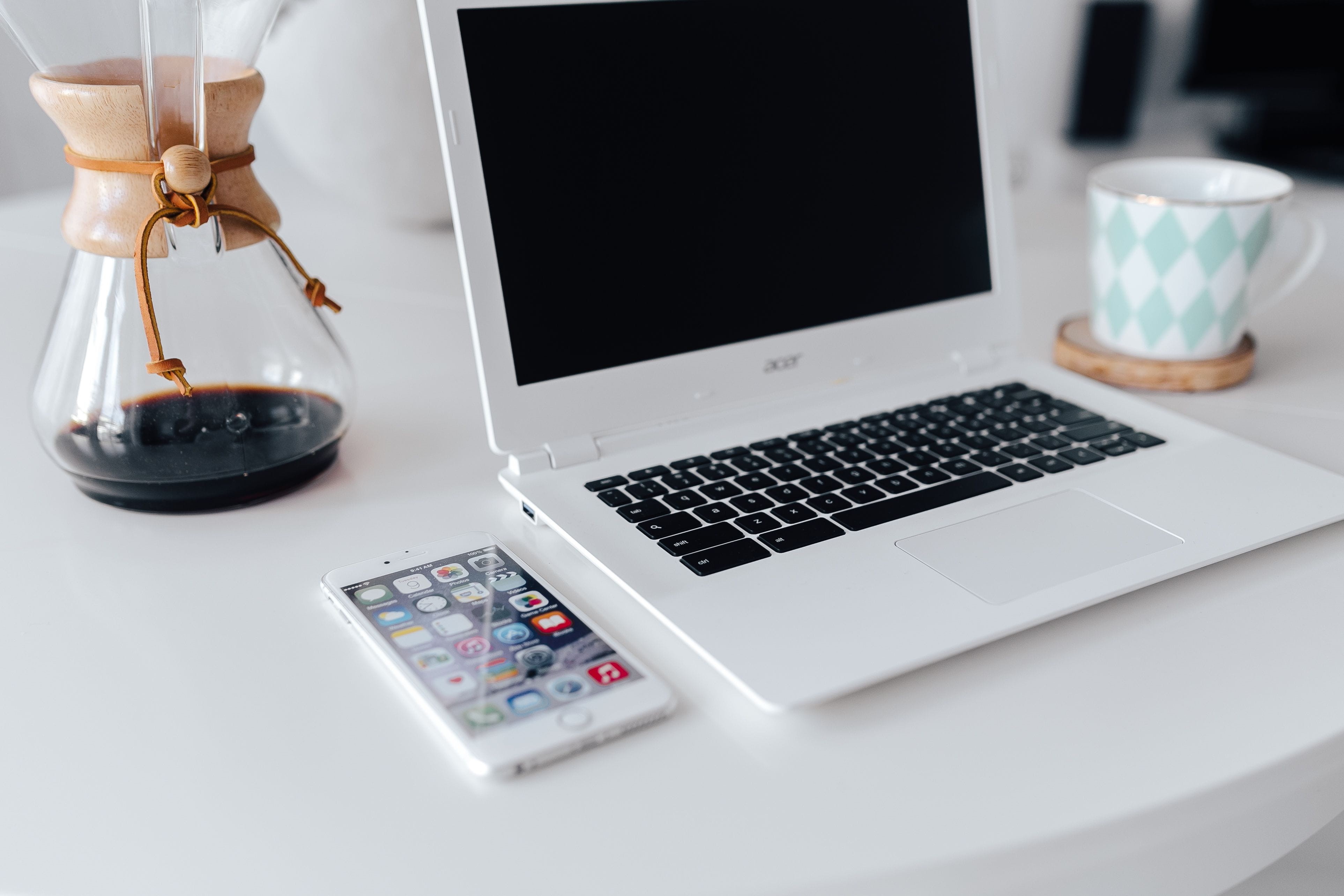 copy space, home office, work, laptop, studio shot, indoors, scandi, room, office, interior, minimalism, glass, white, no people, minimalist, table, portability, HD Wallpaper
