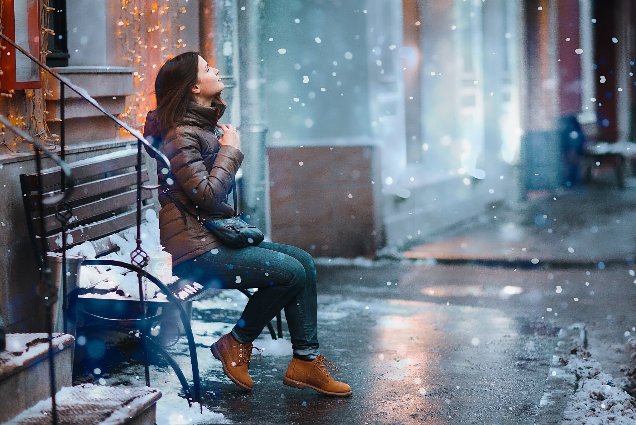 city, cold temperature, caucasian Ethnicity, winter, bench, s, building exterior, day, happiness, clothing, cheerful, blond Hair, sitting, bubble, leisure Activity, HD Wallpaper