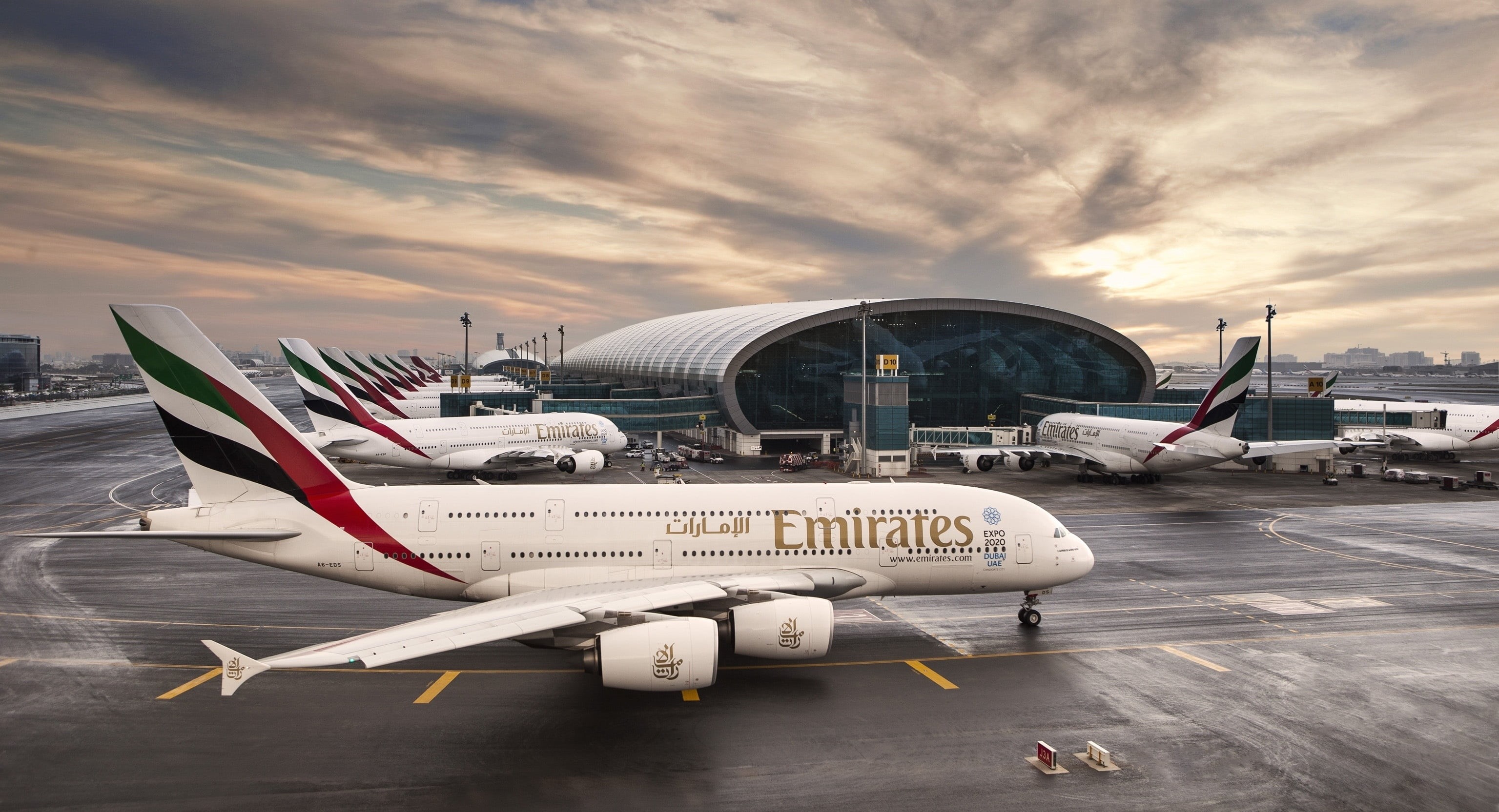leaving, The sky, Airplane, mode of transportation, Sunrise, Dubai, editorial, air, The plane, white, transportation, Airport, business Travel, sunset, HD Wallpaper