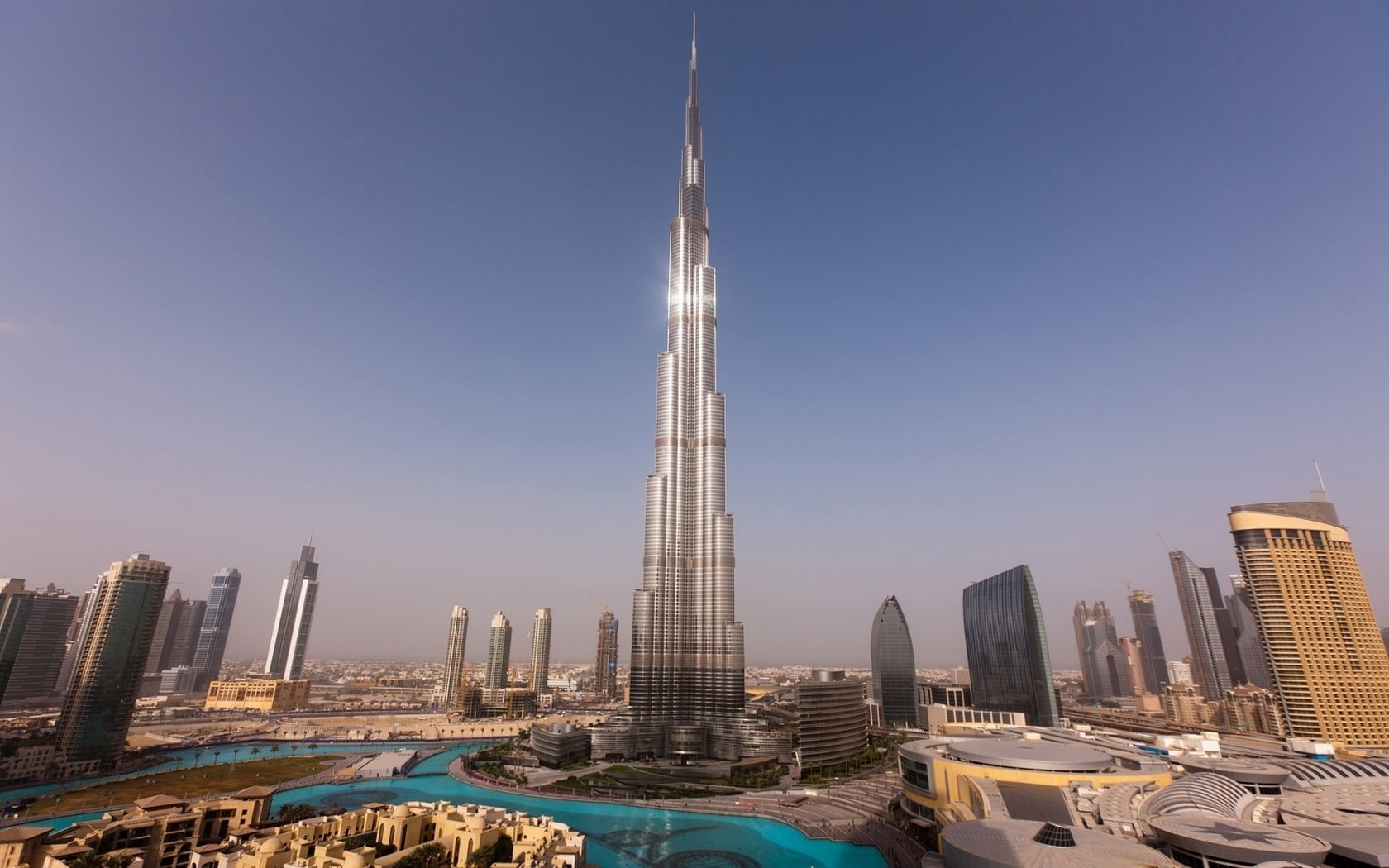 tall - High, middle Eastern Ethnicity, financial District, sheikh Zayed Road, office Building, building Exterior, water, landscape, modern, blue, cityscape, HD Wallpaper