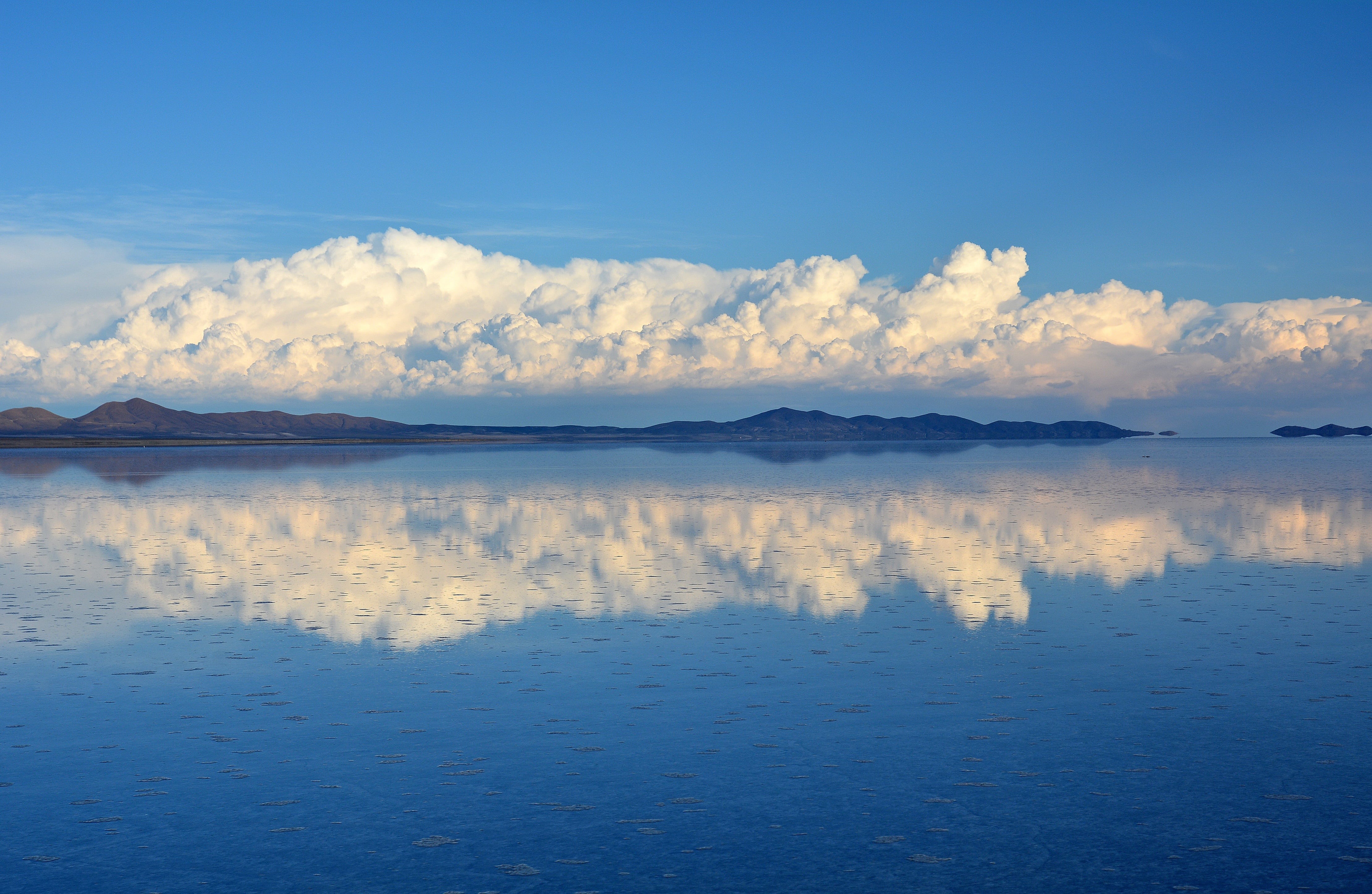 shallow, no people, reflection, mountain, salt flat, 4K, lake, nimbus, lagoon, sky, beauty in nature, non-urban scene, cloud - sky, symmetry, day, idyllic, HD Wallpaper
