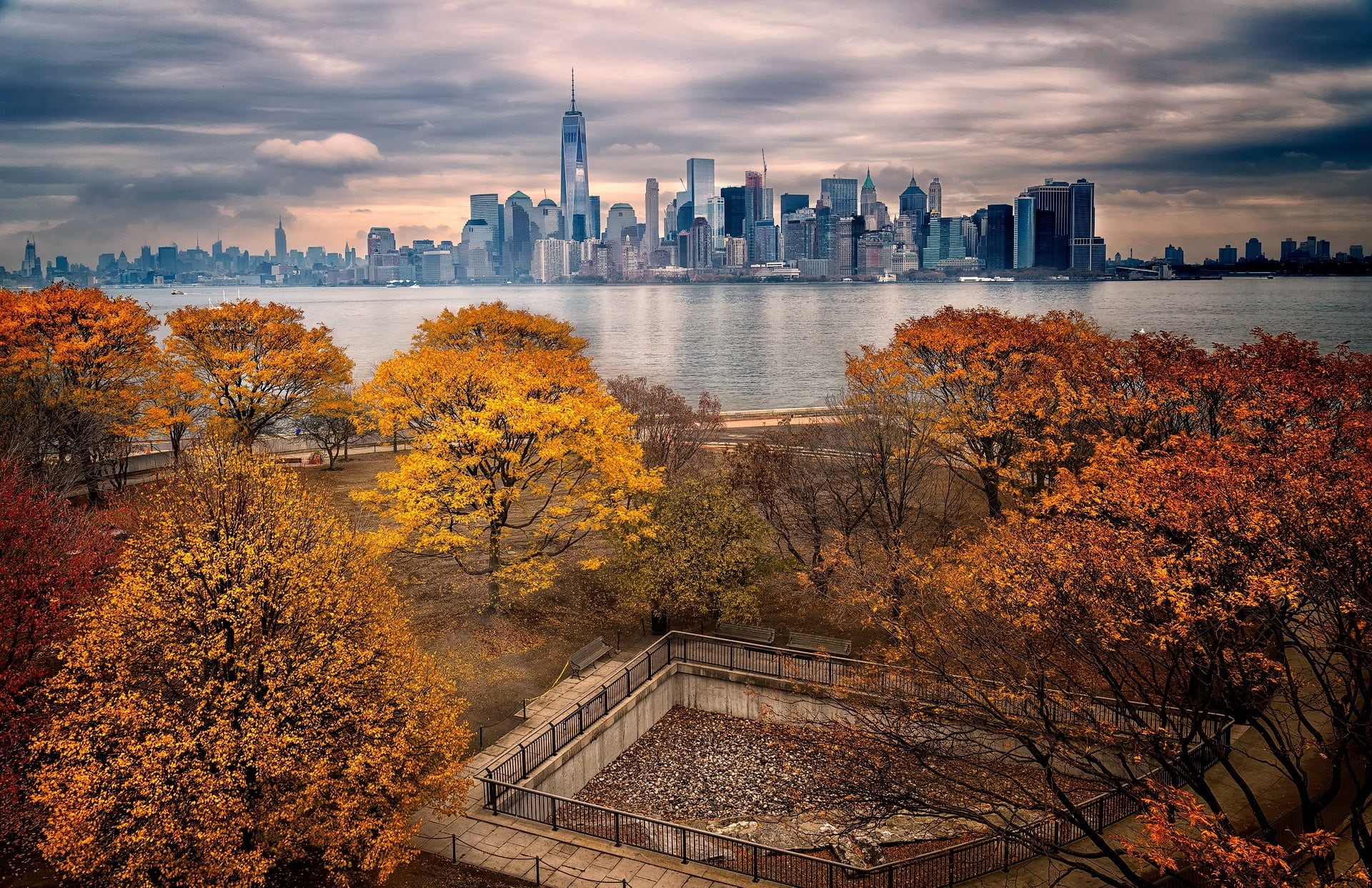 urban skyline, change, tower, built structure, fall, outdoors, orange, cityscape, Manhattan, plant, New York City, leafed, trees, orange color, architecture, HD Wallpaper