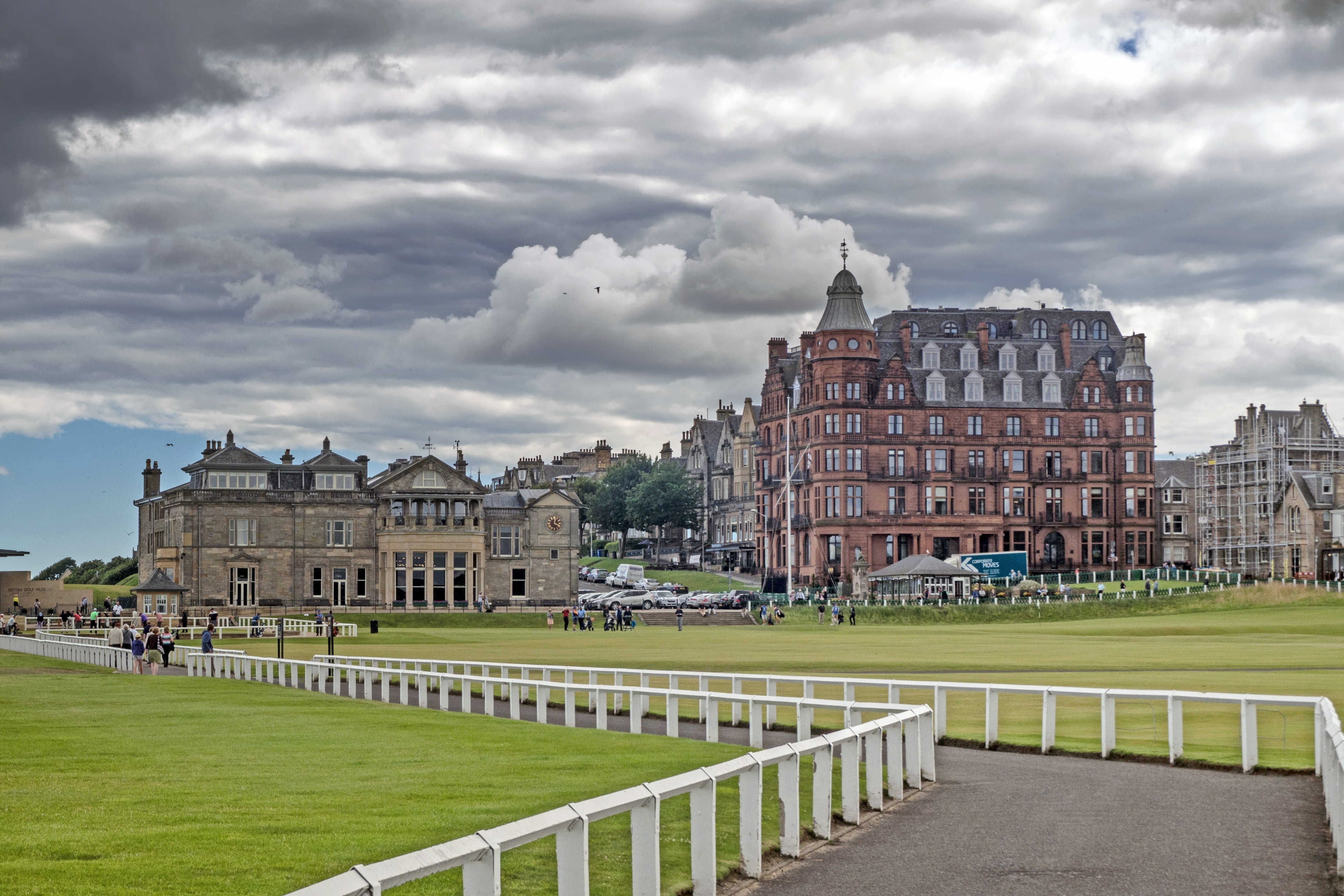 grass, tourism, history, built structure, old course, nature, residential district, st andrews, Clubhouse, St Andrews, scotland, travel destinations, cloud - sky, HD Wallpaper