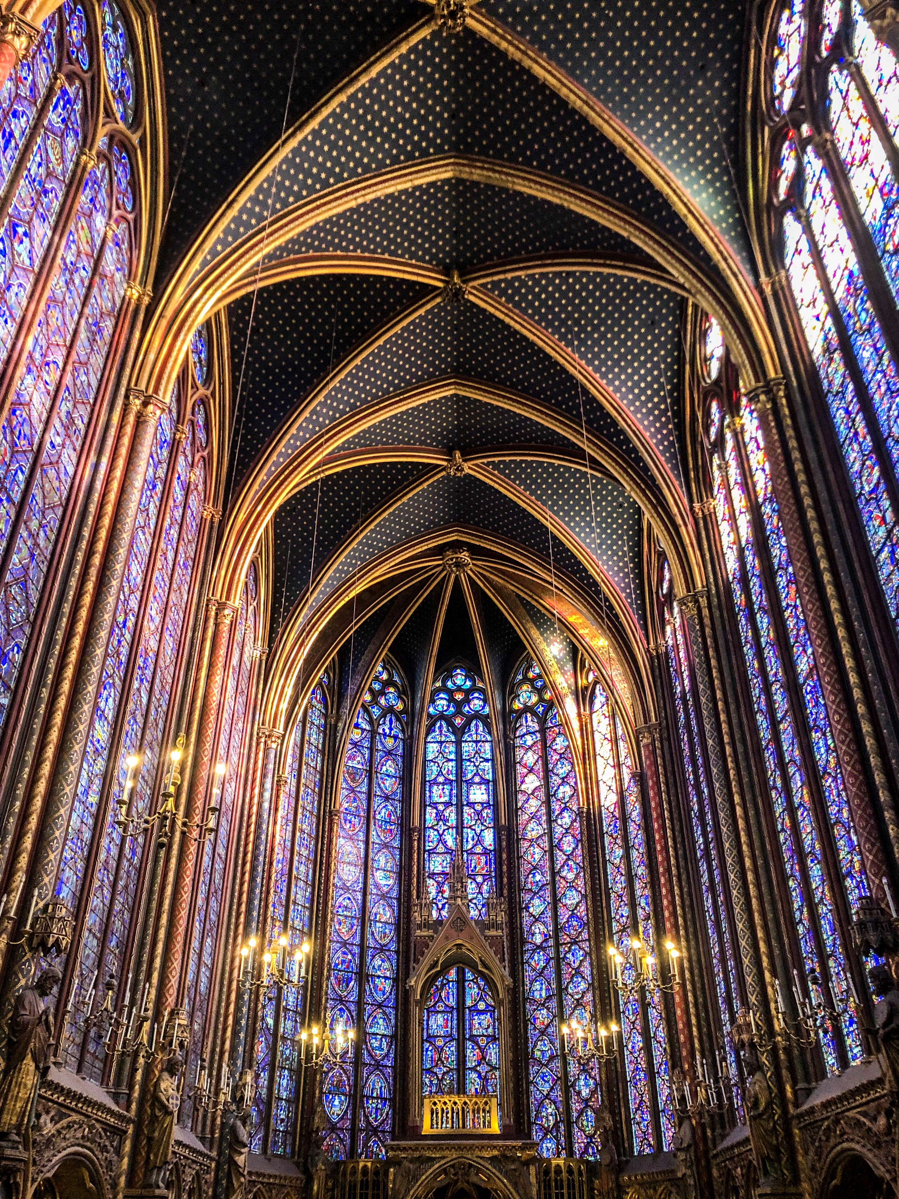 window, travel destinations, god, building, glass, spirituality, arch, place of worship, ceiling, star, architecture and art, gothic style, chateau, king, Phone HD Wallpaper