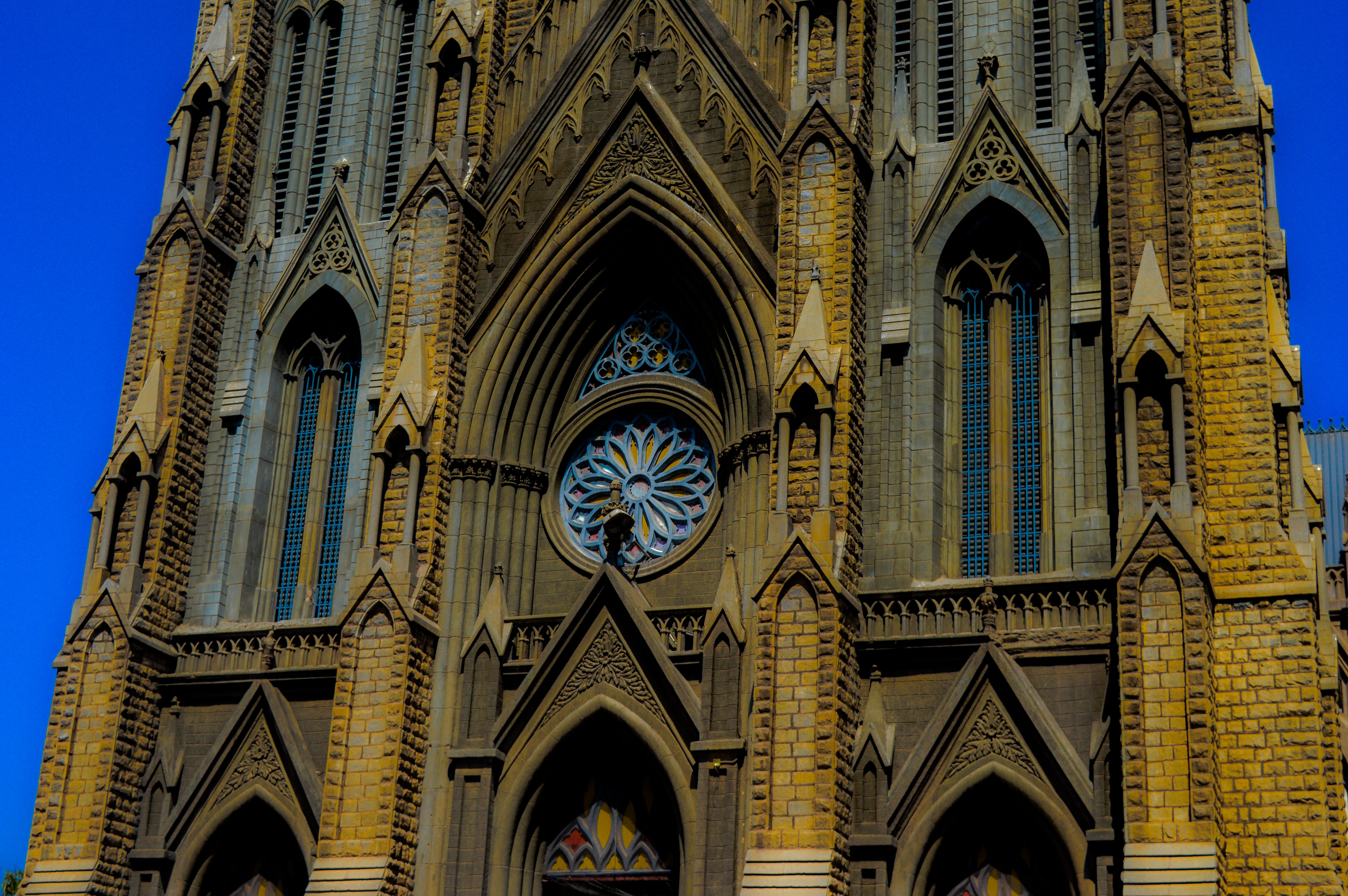 day, built structure, church, chruch, building exterior, travel, mysuru, ornate, arch, history, belief, rose window, pray, place of worship, spirituality, HD Wallpaper