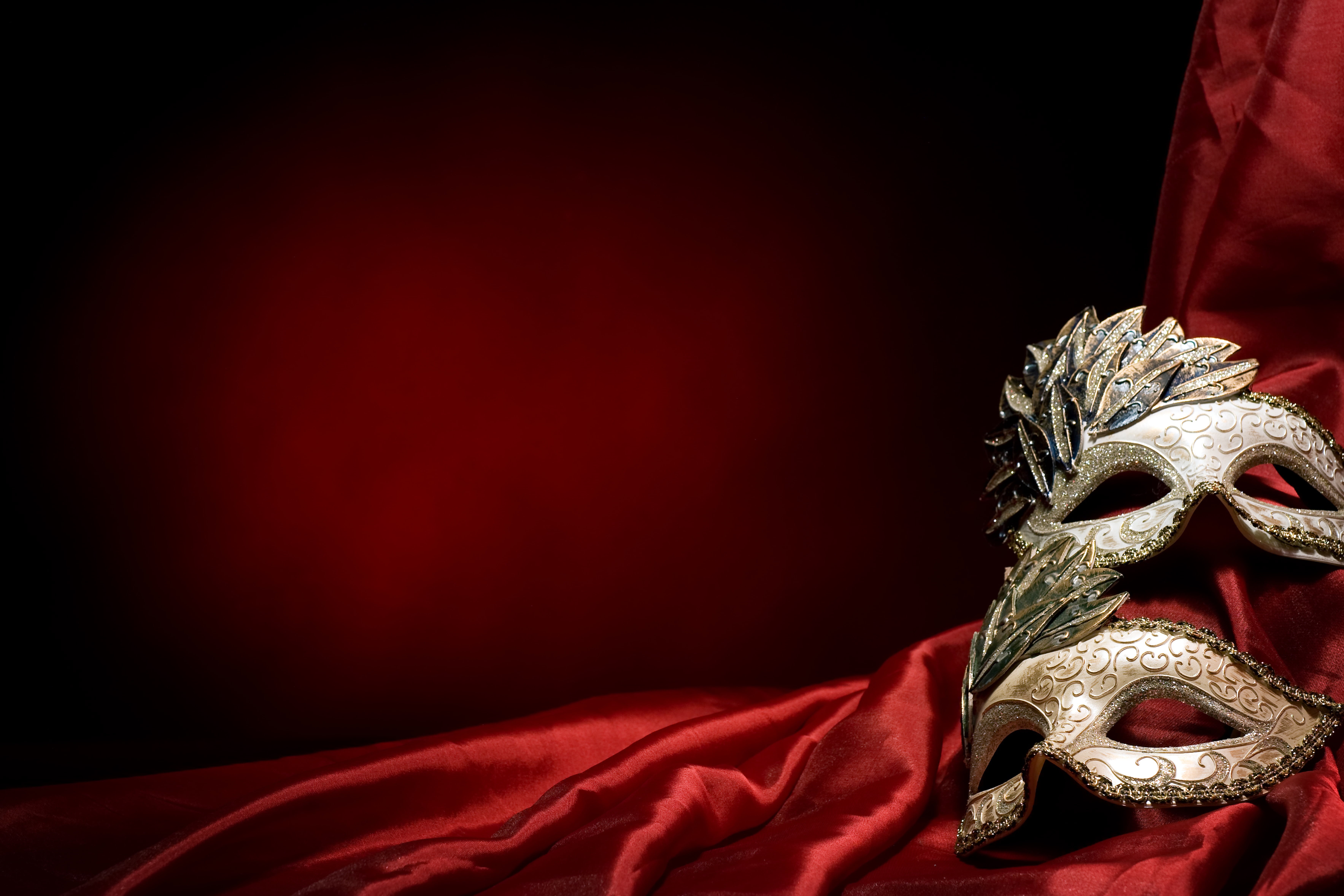 studio shot, furniture, emotion, art and craft, red, mystery, sculpture, indoors, textile, two, close-up, copy space, gold, bed, sequins, mask, decoration, HD Wallpaper