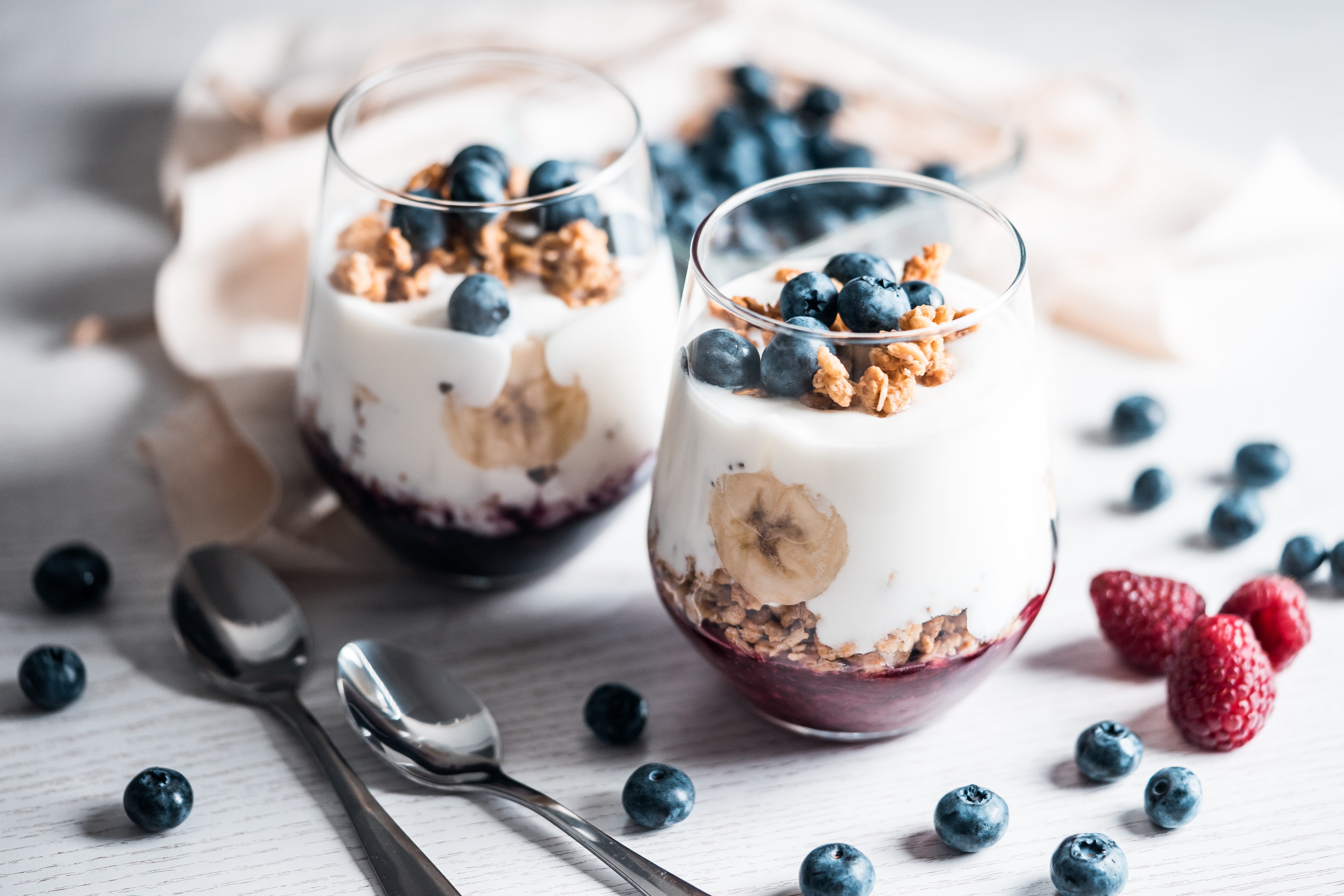 food, food and drink, wellbeing, m, healthy eating, oatmeal, yummy, refreshment, freshness, hungry, musli, healthy, bananas, blueberries, breakfast, granola, HD Wallpaper
