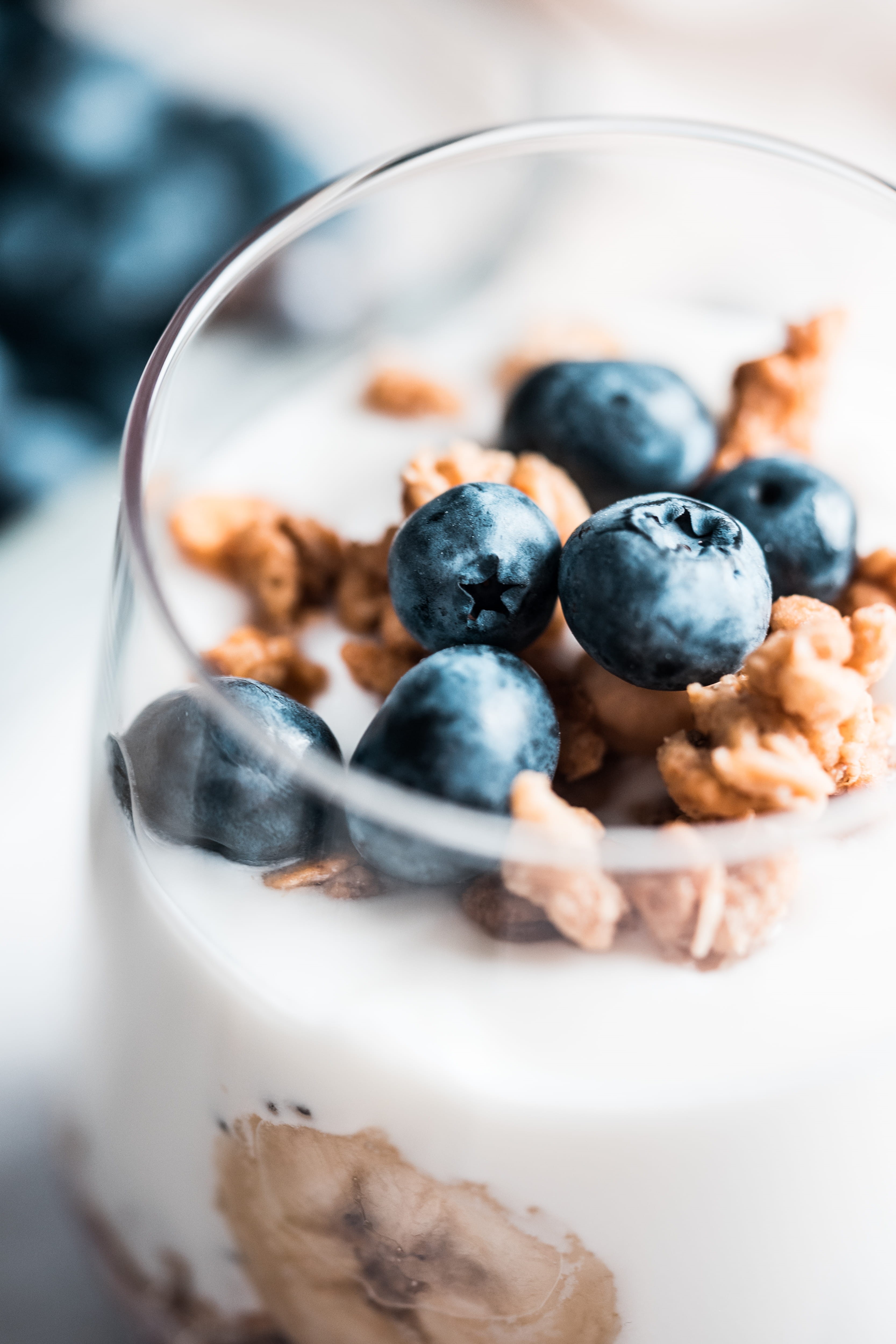 morning, sli, berry fruit, fruit, macro, food and drink, still life, m, nuts, yummy, no people, musli, indoors, high angle view, meal, bowl, spoon, breakfast, Phone HD Wallpaper
