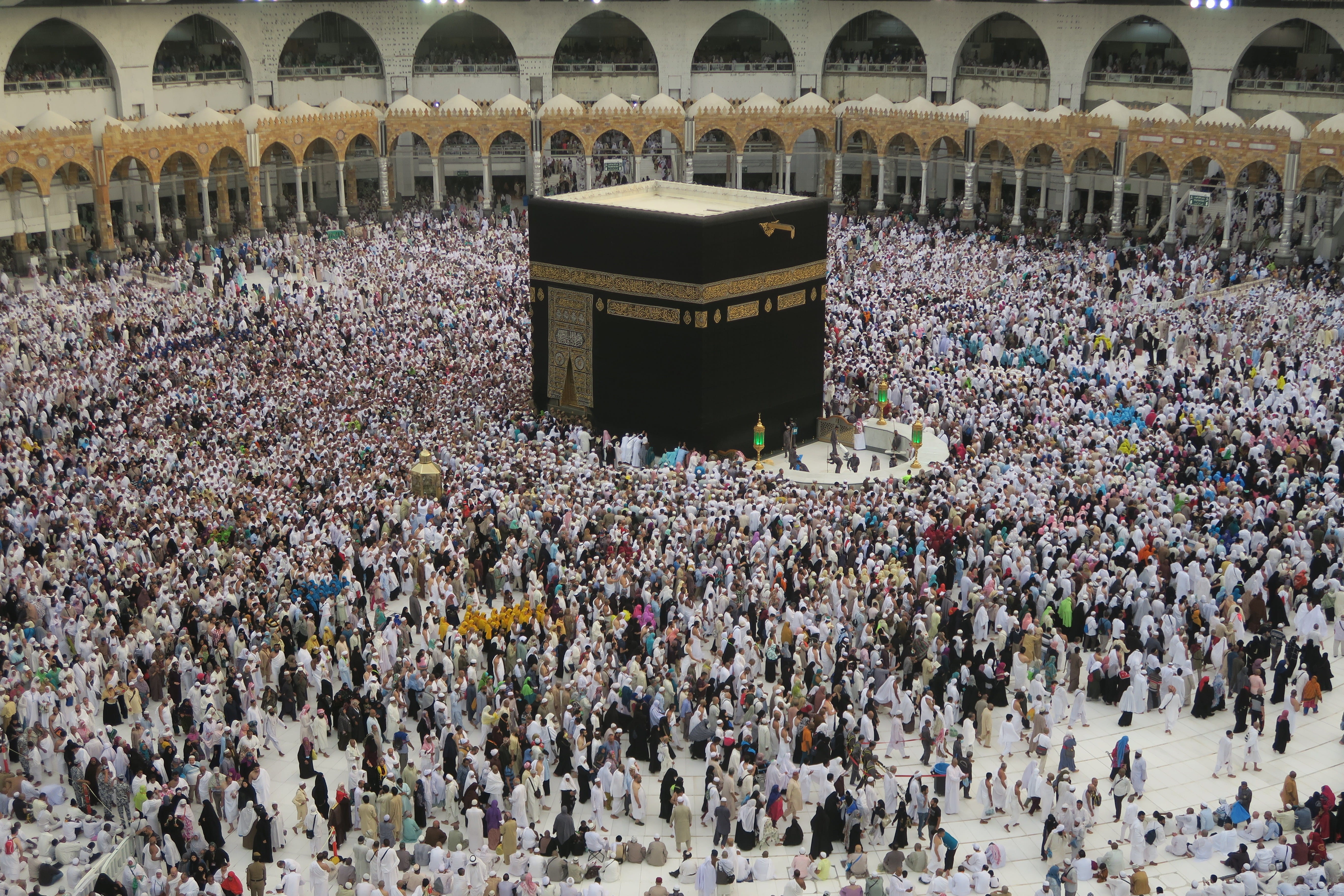 building exterior, islam, high angle view, the crowd, large group of people, travel destinations, architecture, lifestyles, architectural column, kaaba, HD Wallpaper