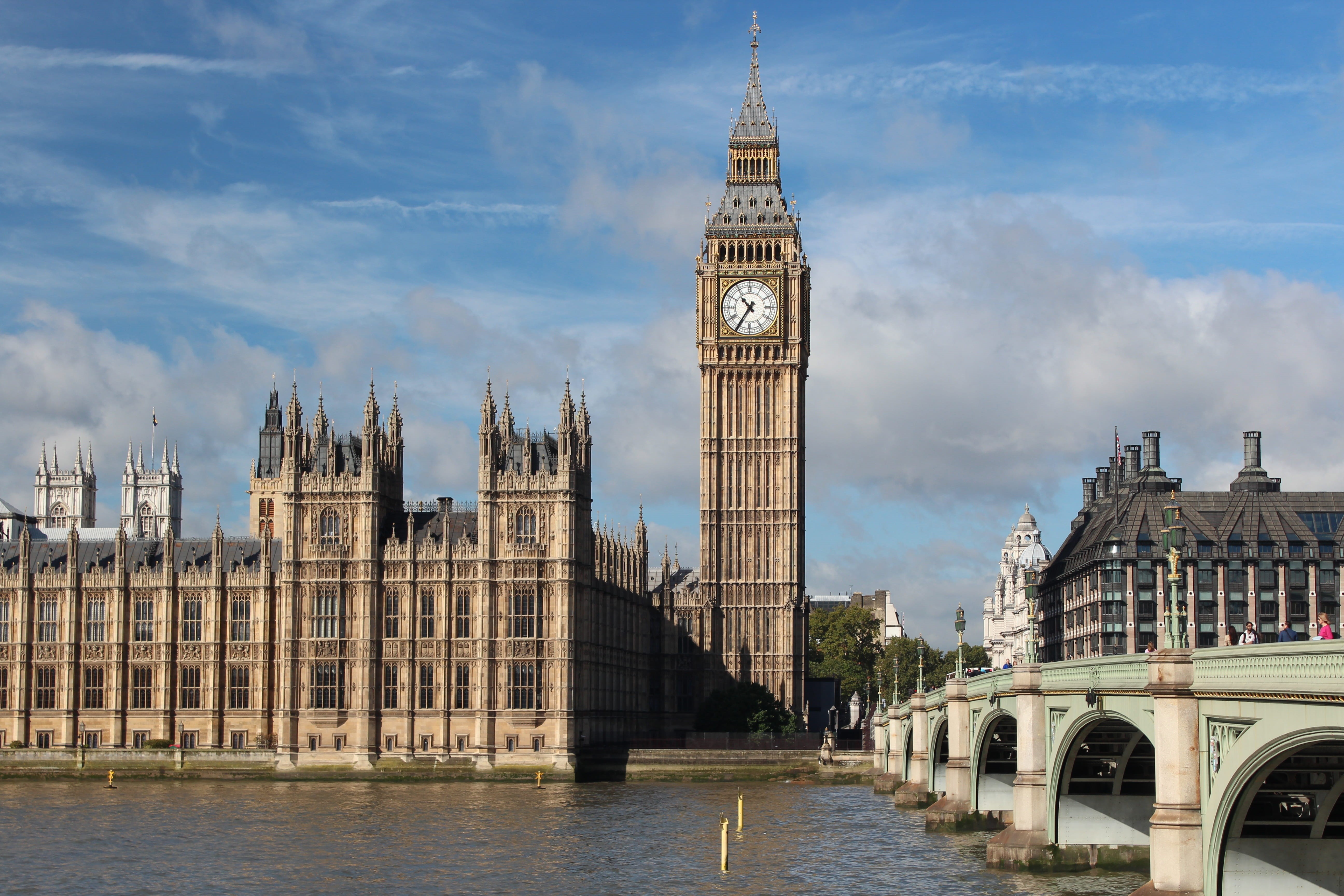 architecture, arch bridge, united kingdom, nature, big, building exterior, Big Ben, england, clock, clock tower, 5K, cloud - sky, built structure, building, HD Wallpaper