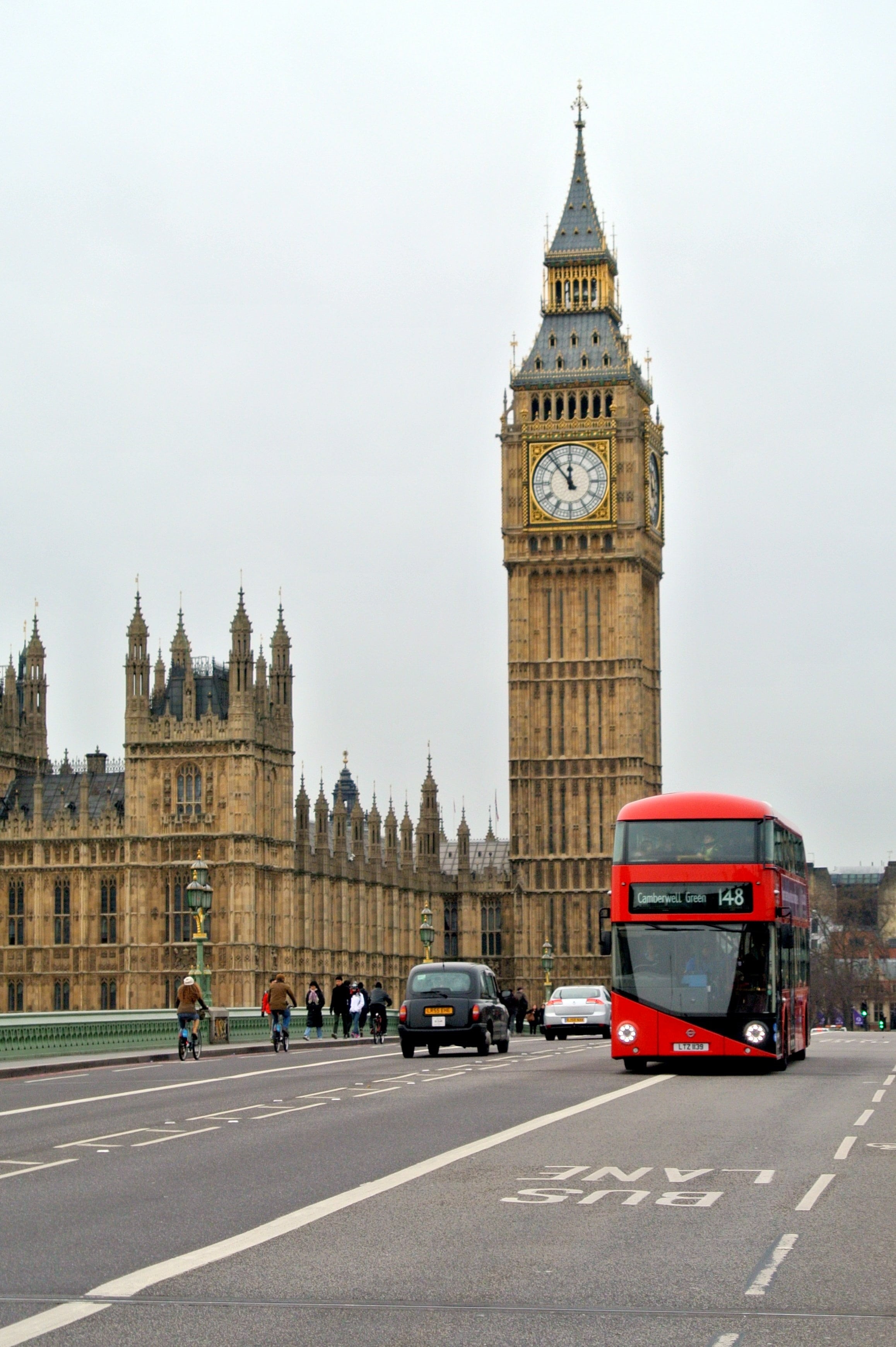 water, skyline, bus, capital, 2K, landmark, london city, landscape, government, national, motion, building exterior, travel, famous, river, kingdom, outdoor, Phone HD Wallpaper