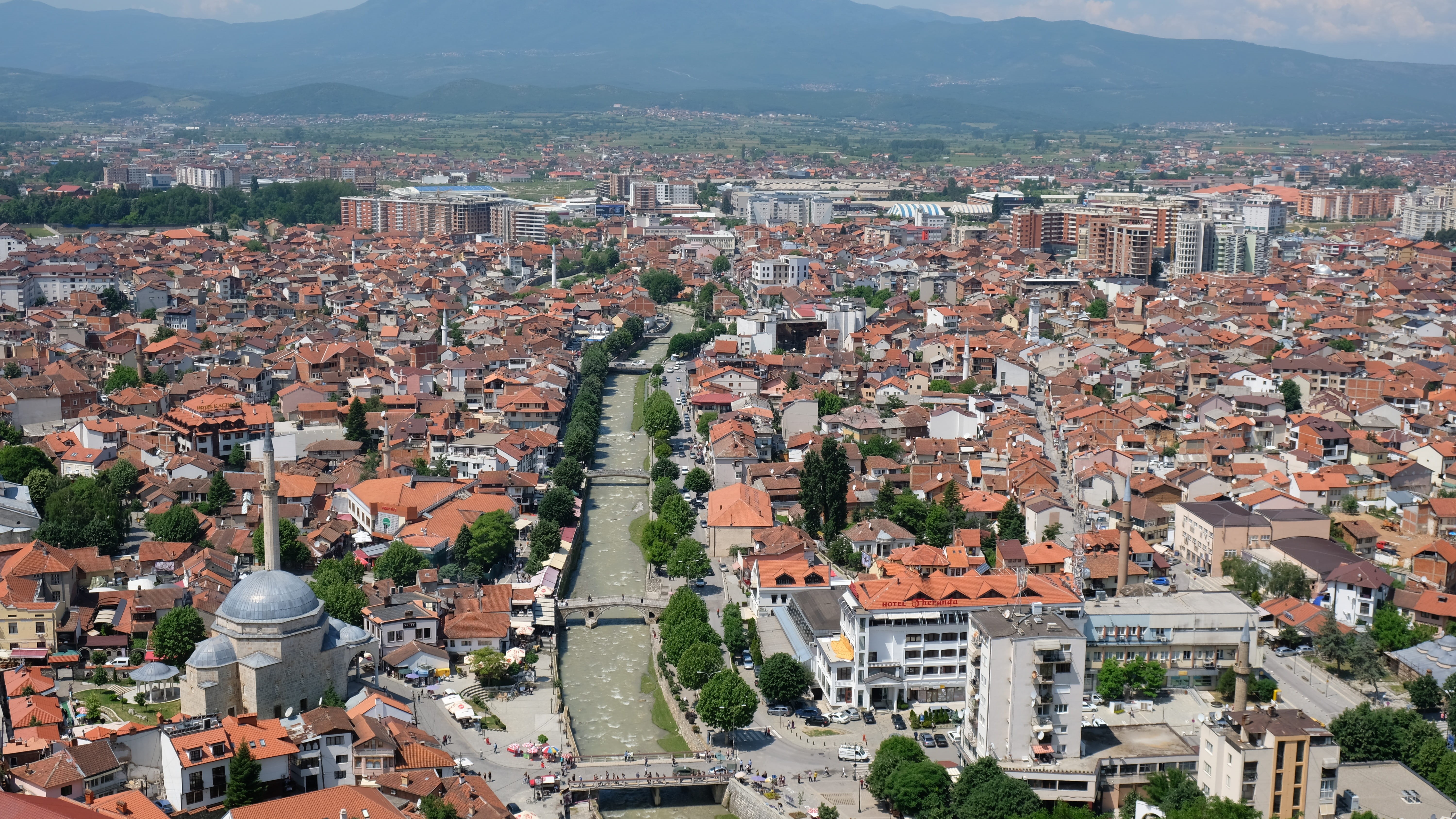 view, mountain, old city, house, day, crowd, architecture, city, aerial view, bridge, 5K, high angle view, nature, history, town, settlement, crowded, HD Wallpaper
