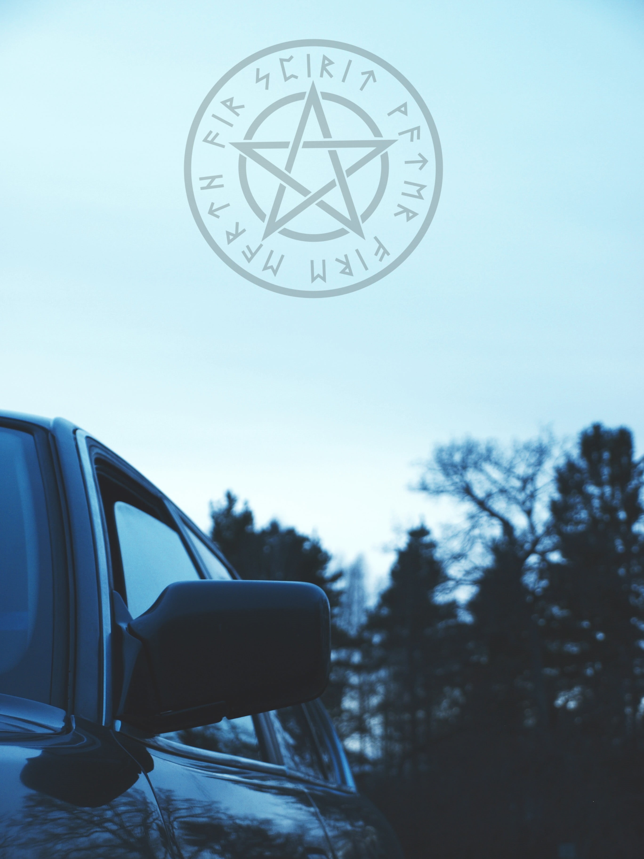travel, outdoors, copy space, transportation, time, nature, no people, plant, car, clear sky, circle, mode of transportation, focus on foreground, clock, Phone HD Wallpaper