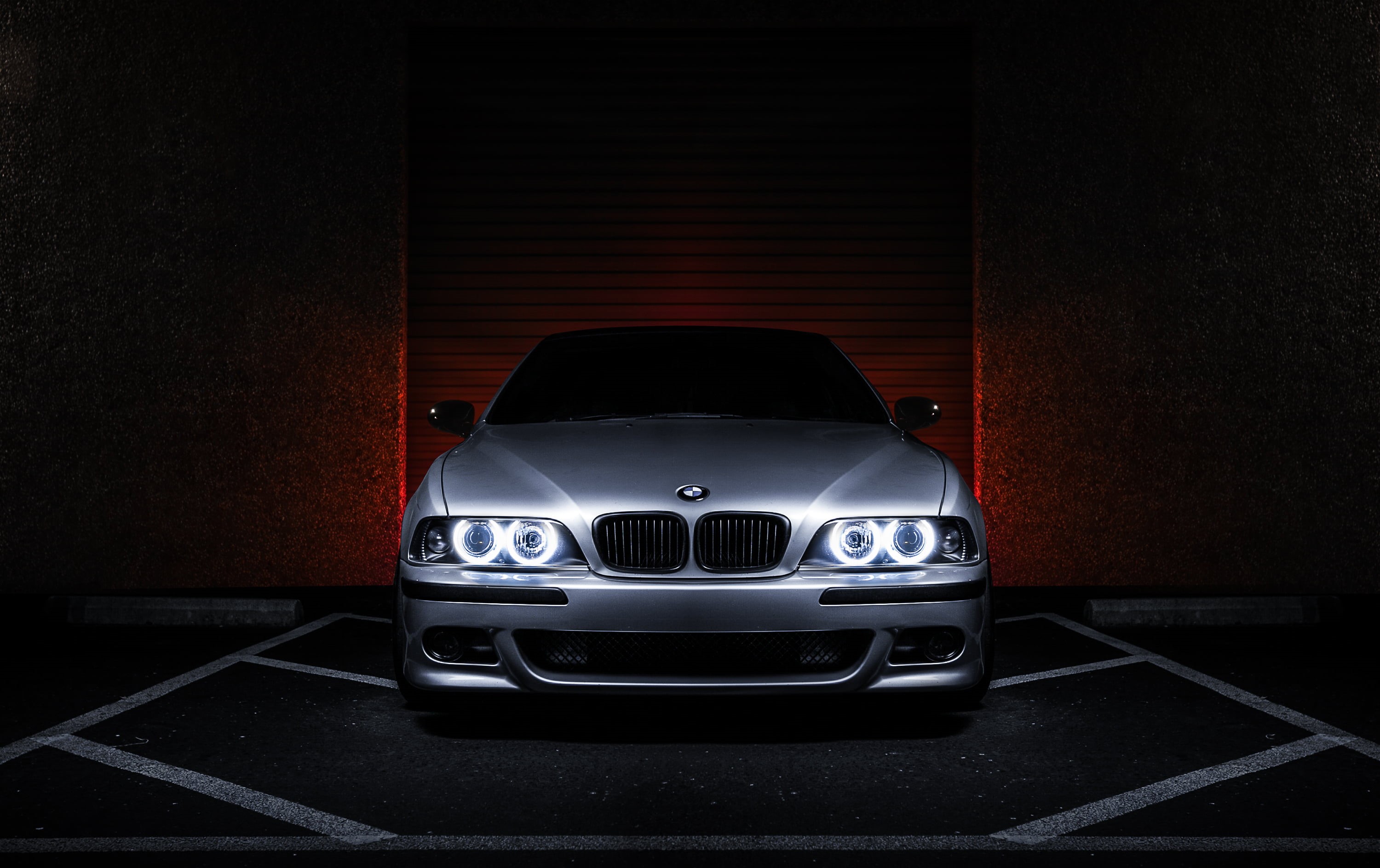 tire, 5 series, indoors, land Vehicle, car, dark, grille, BMW, backgrounds, front View, technology, sports Car, no People, shape, red, motor Vehicle, 540i, HD Wallpaper