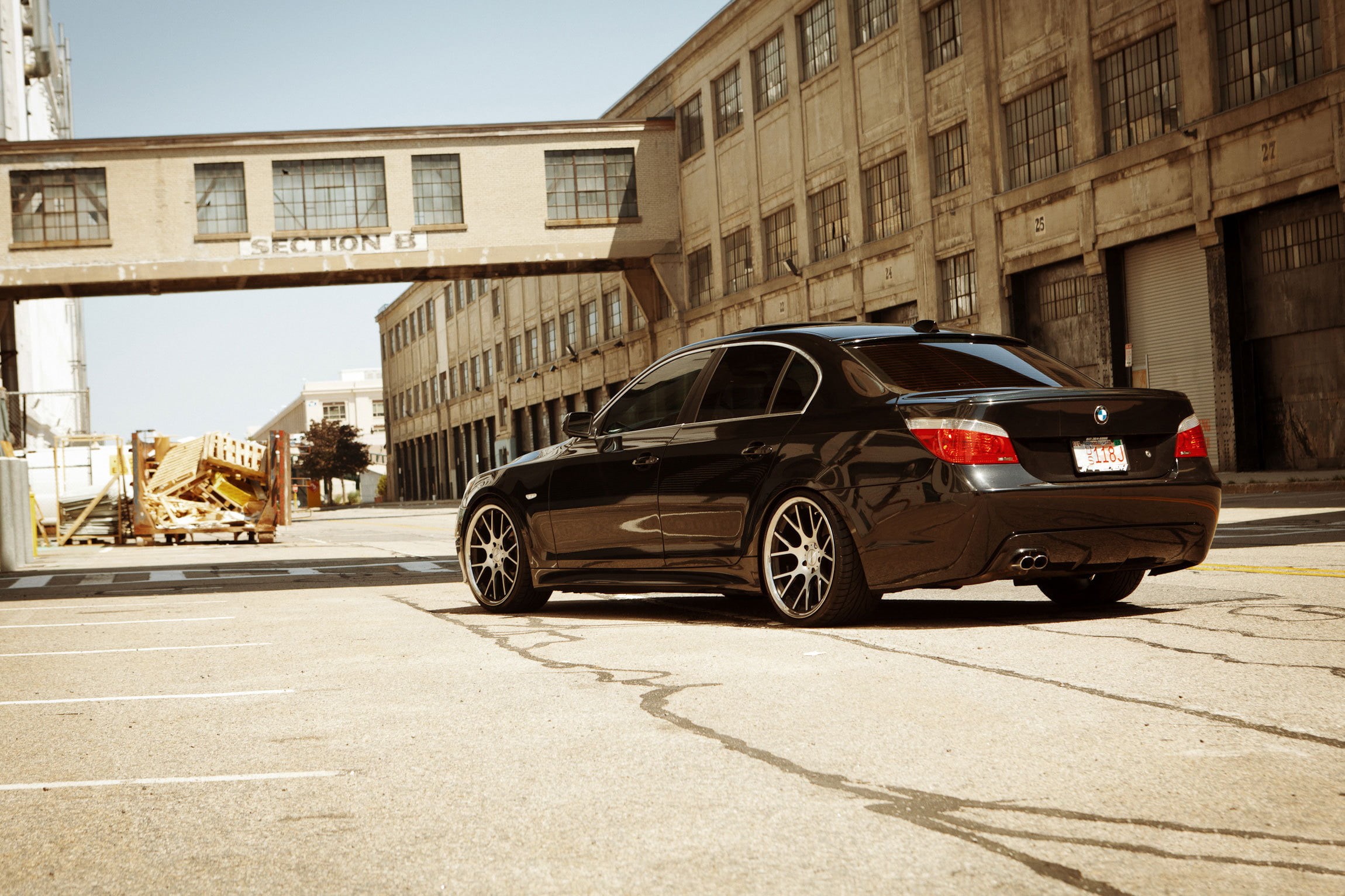 the rear part, built structure, mode of Transport, city, black, nature, street, architecture, luxury, engine, mode of transportation, BMW, city Street, HD Wallpaper
